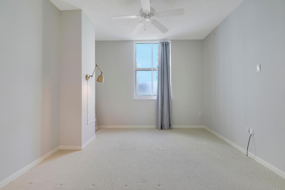 255 Evernia Street 1022