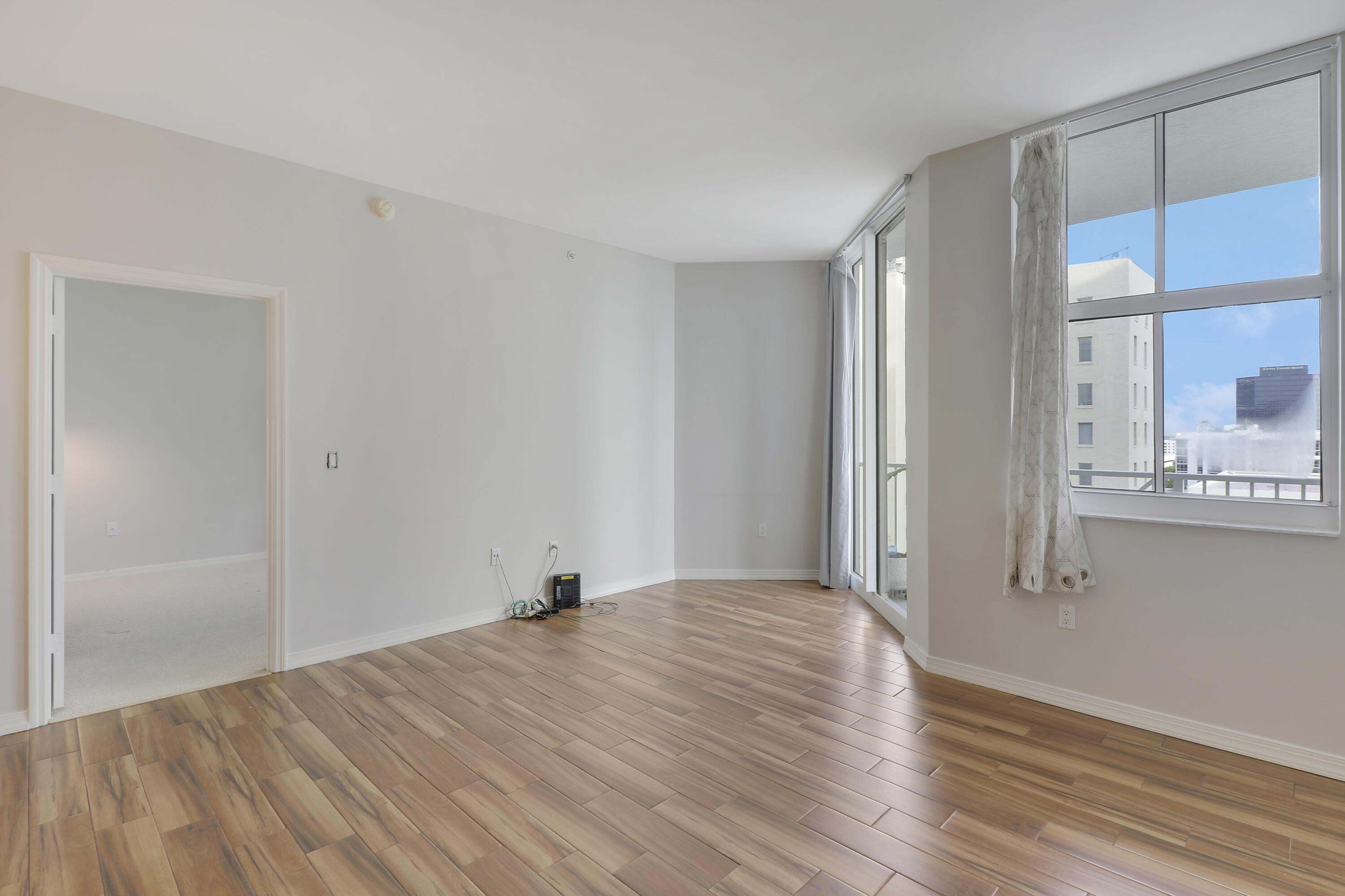 255 Evernia Street 1022