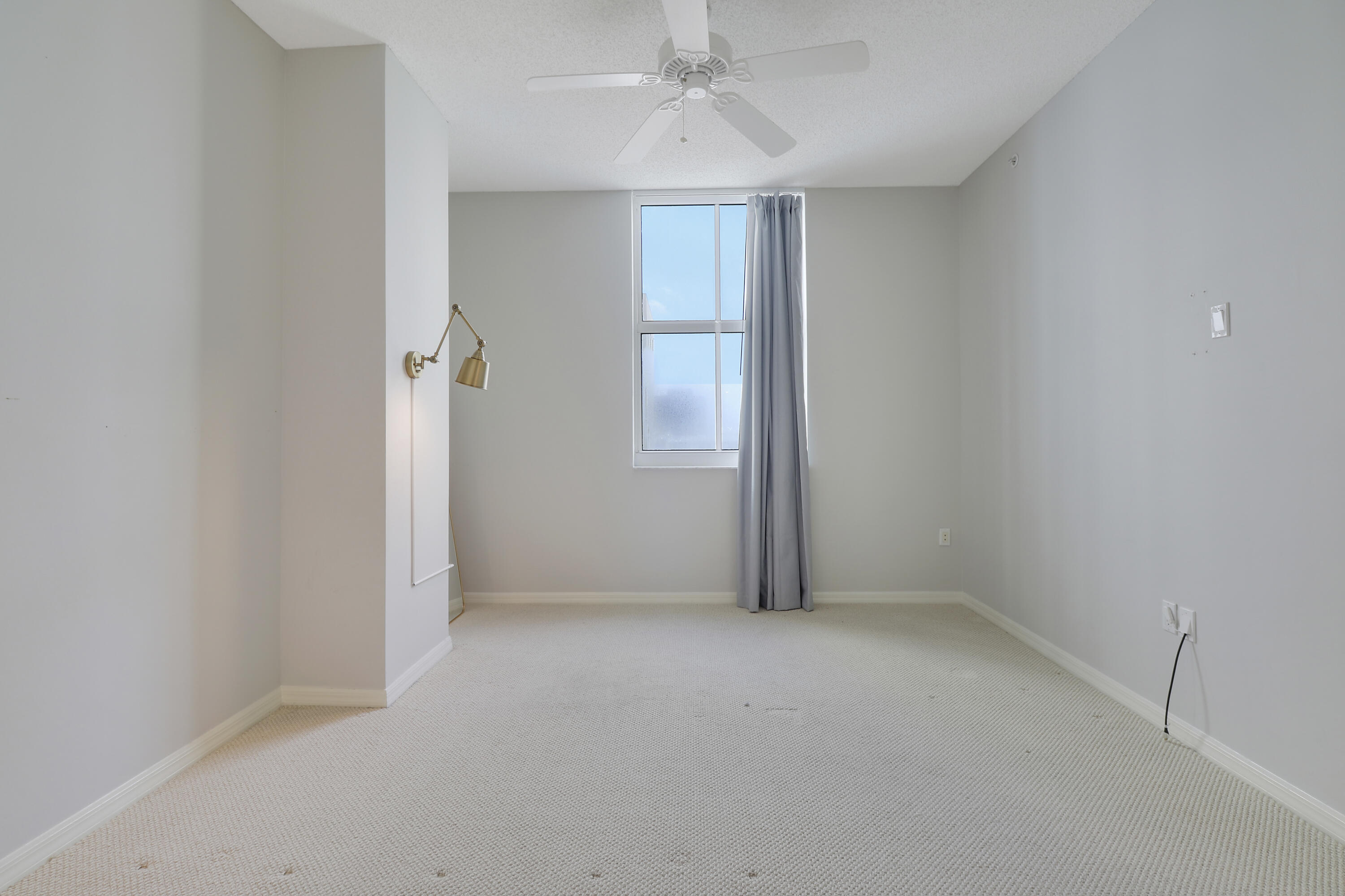 255 Evernia Street 1022