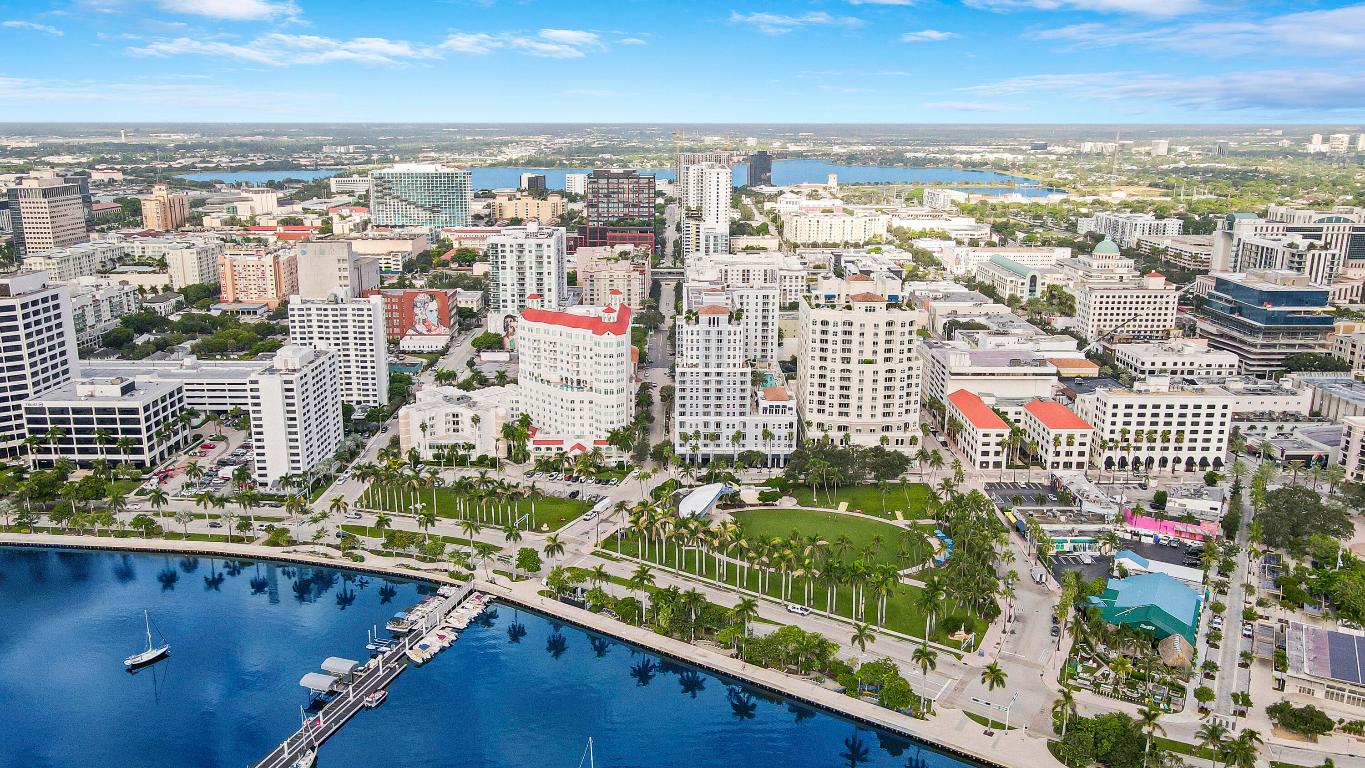 255 Evernia Street 1022