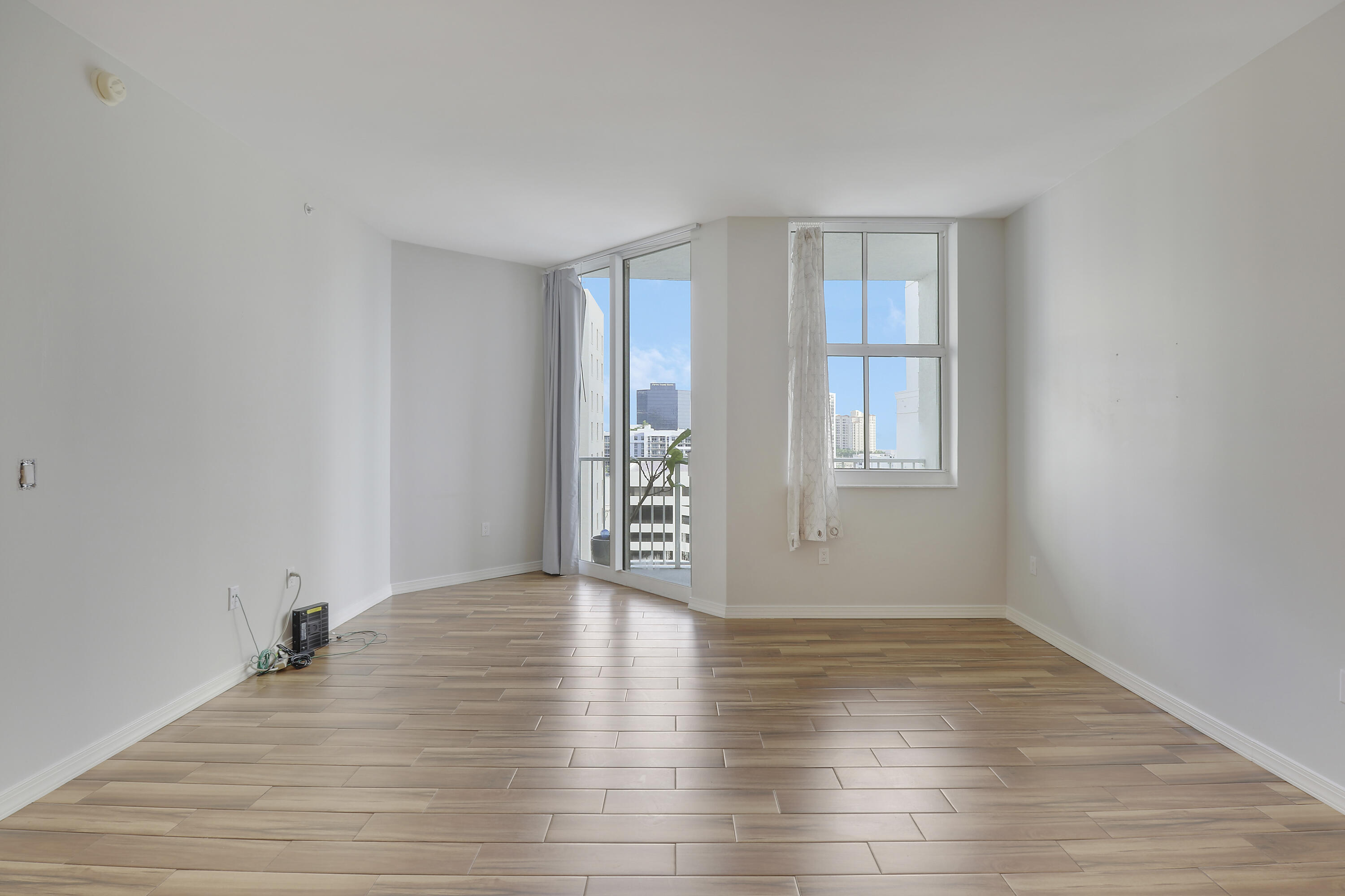 255 Evernia Street 1022