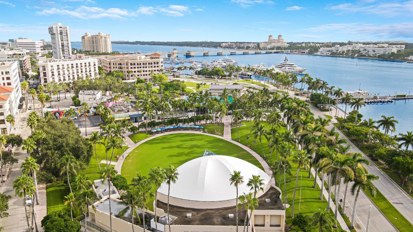 255 Evernia Street 1022