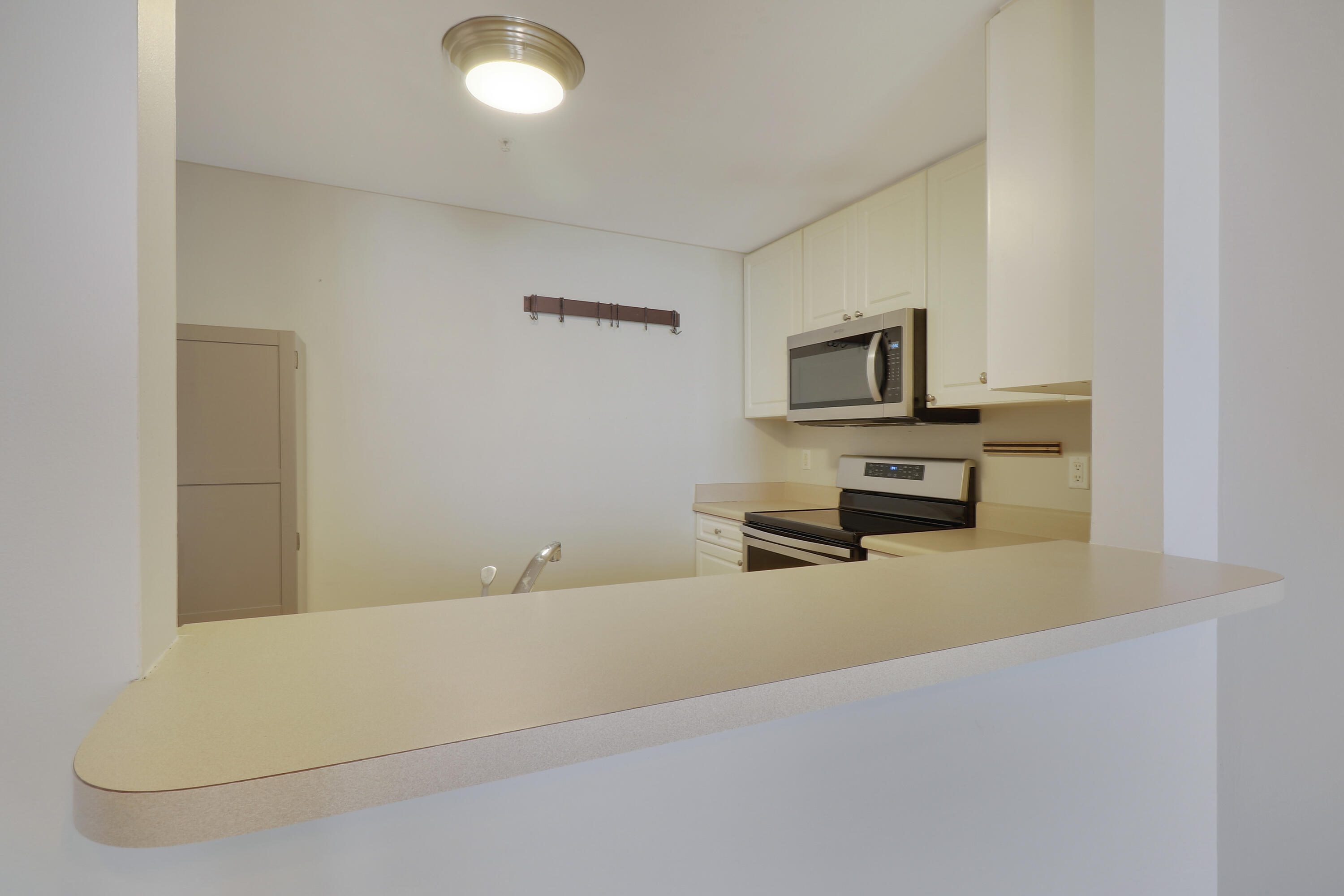 255 Evernia Street 1022