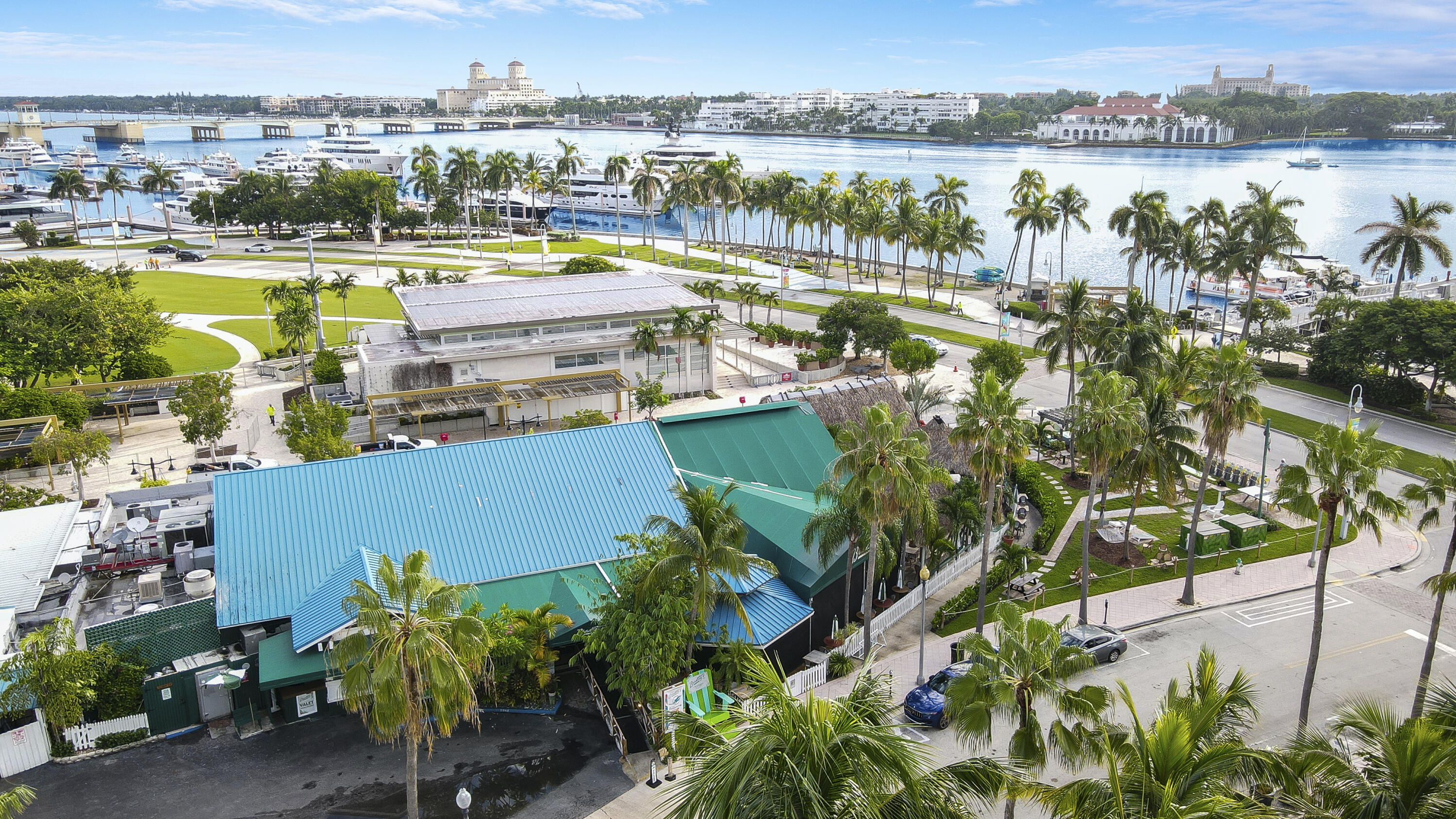 255 Evernia Street 1022