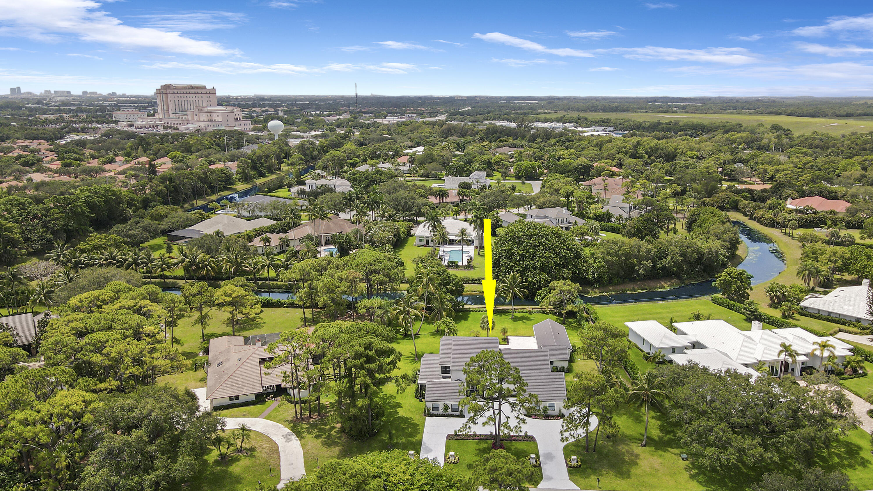 5196 Desert Vixen Road