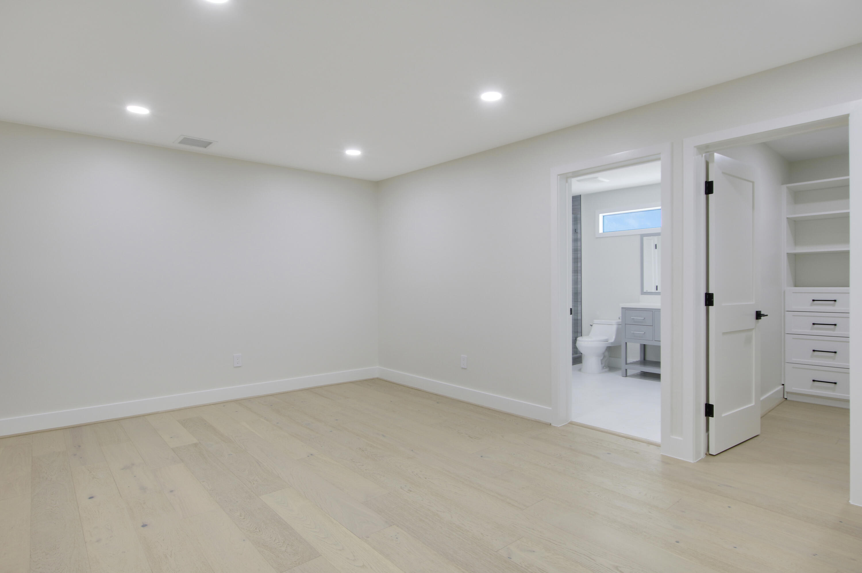 5196 Desert Vixen Road