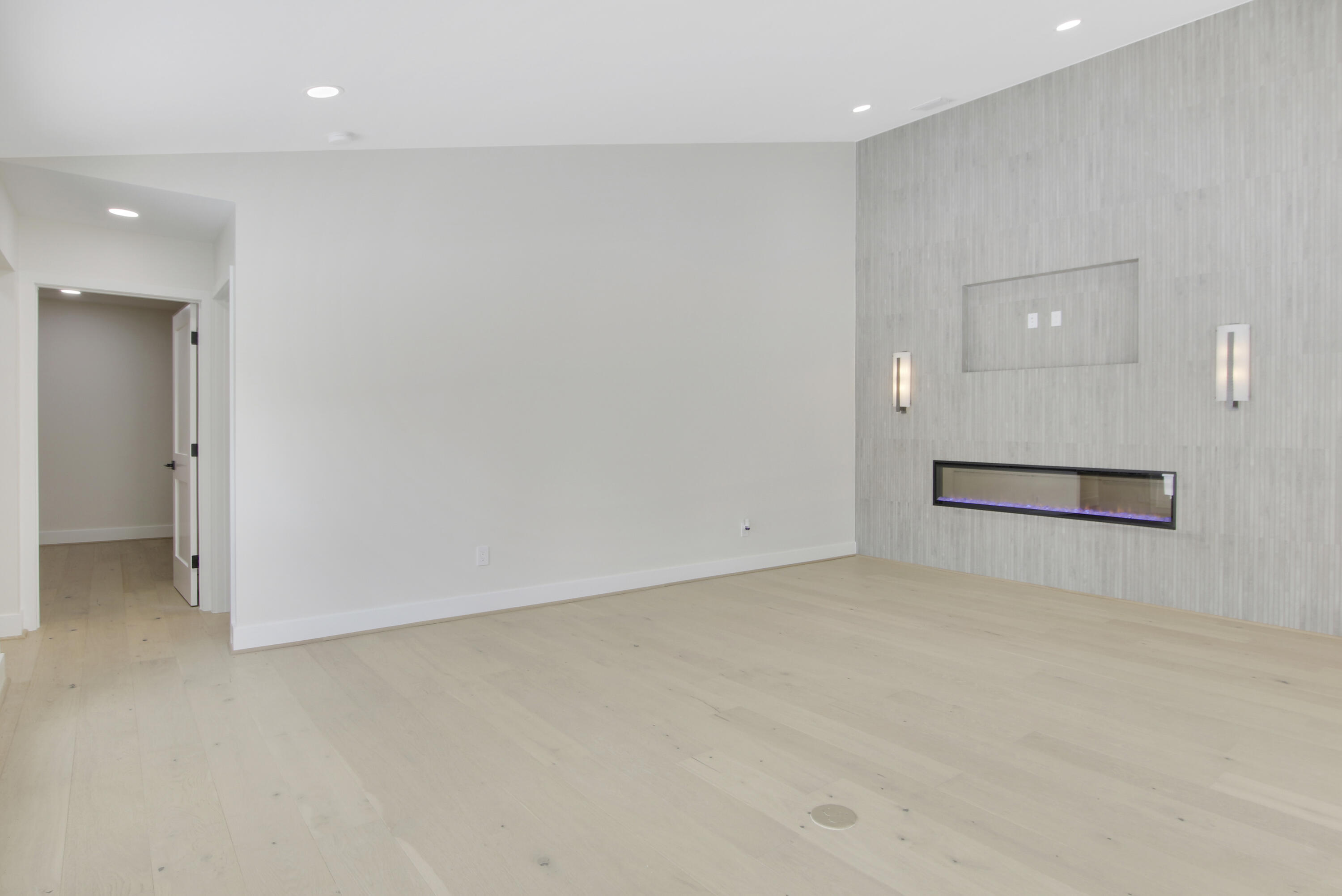 5196 Desert Vixen Road