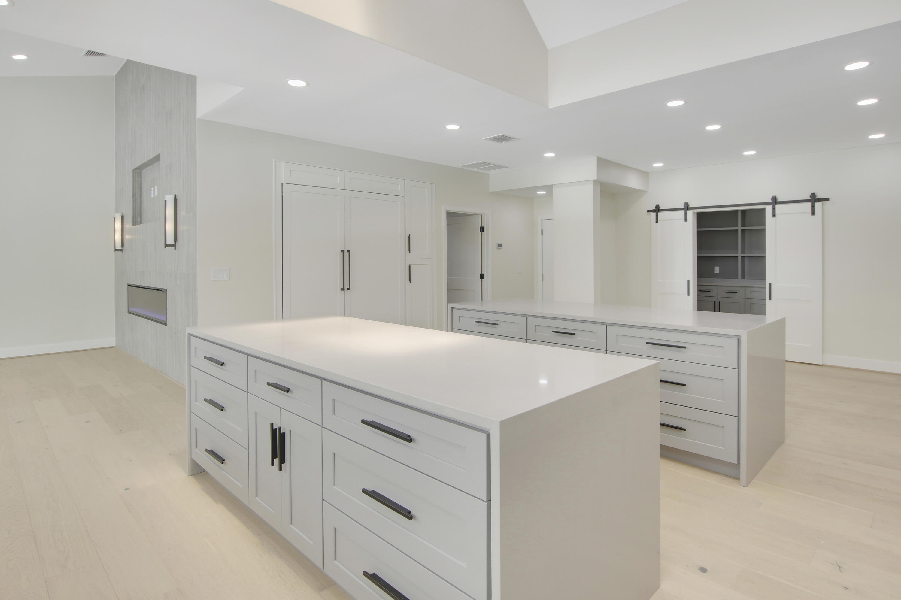 5196 Desert Vixen Road