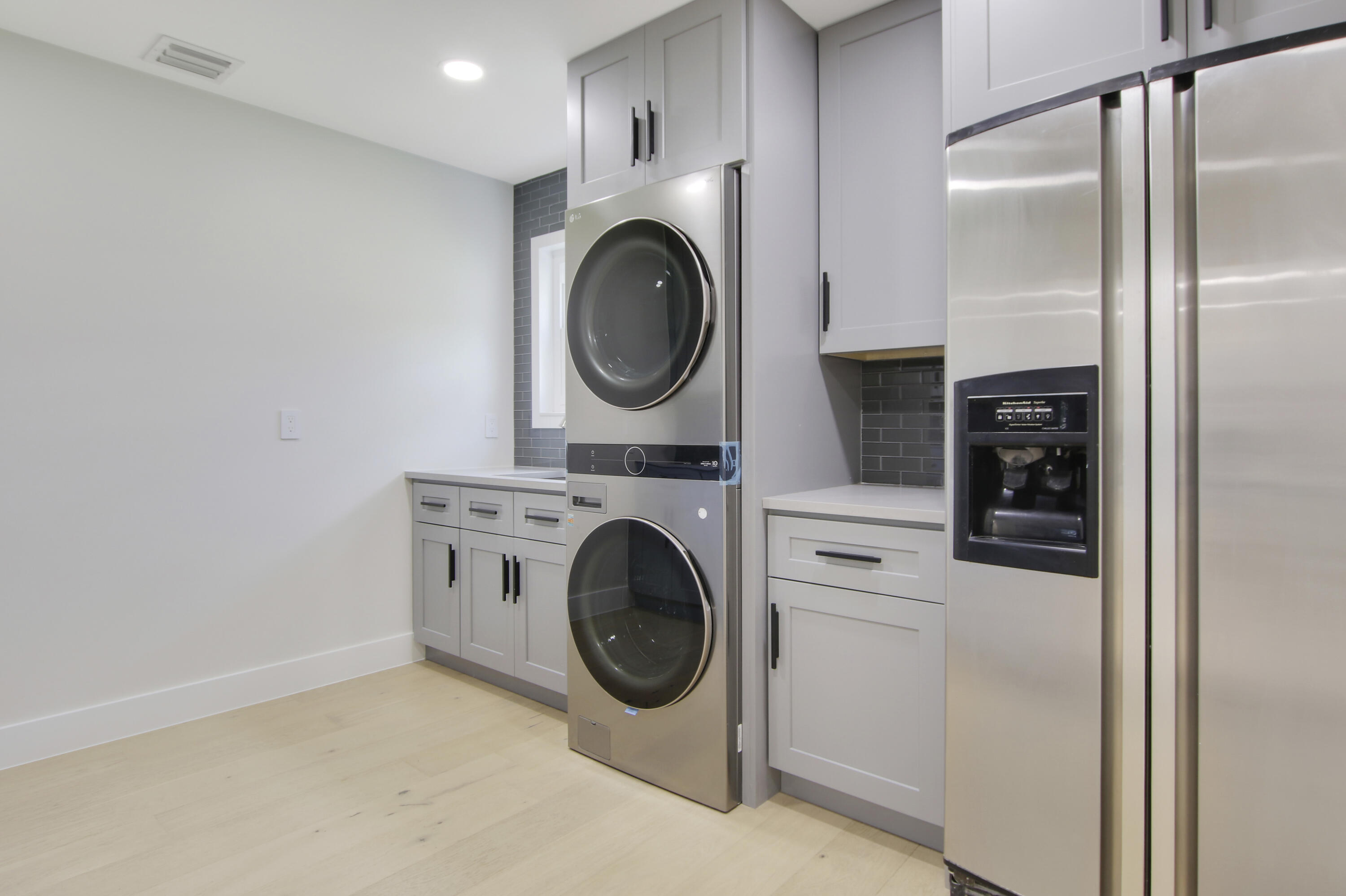 5196 Desert Vixen Road