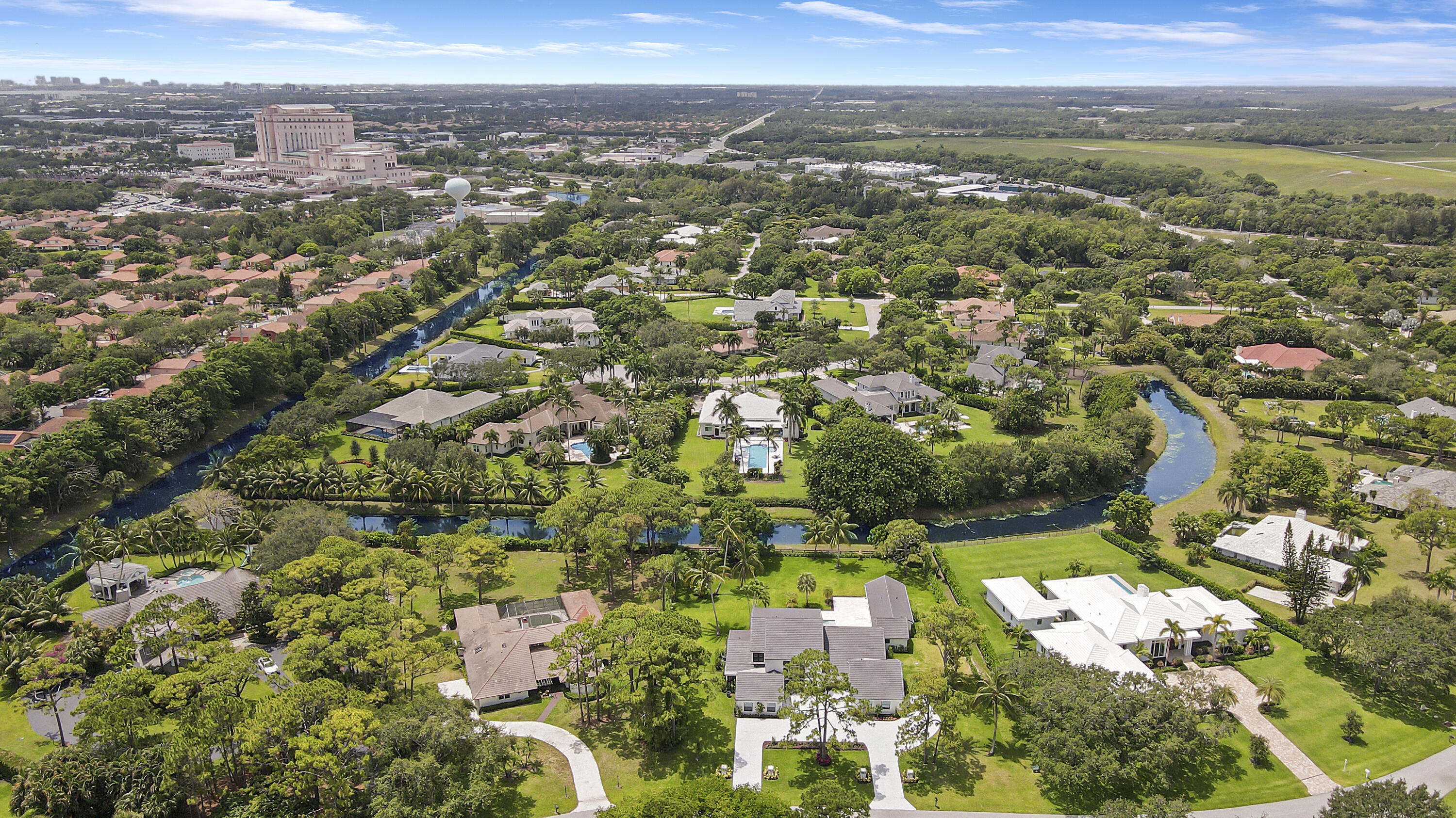 5196 Desert Vixen Road