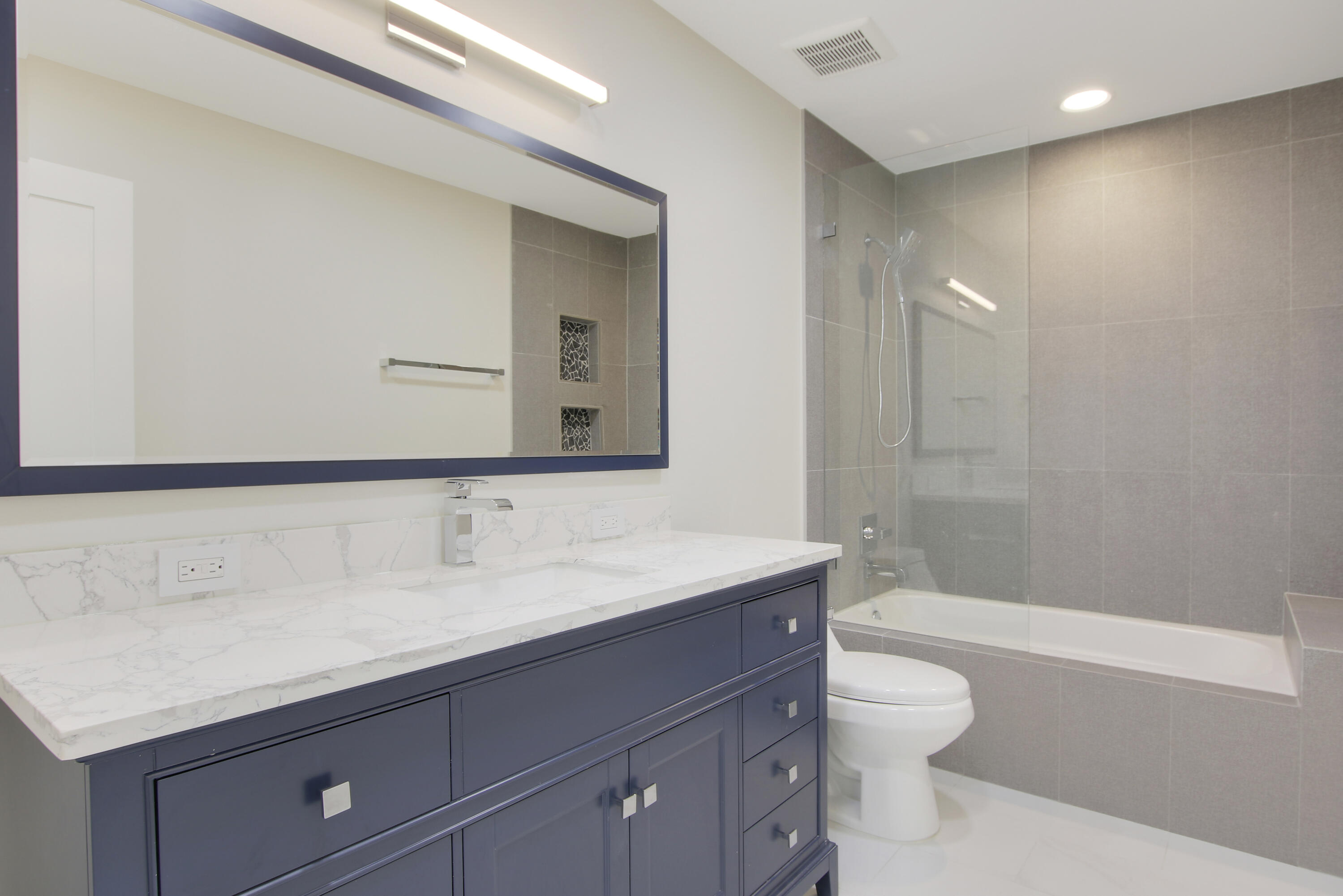 5196 Desert Vixen Road