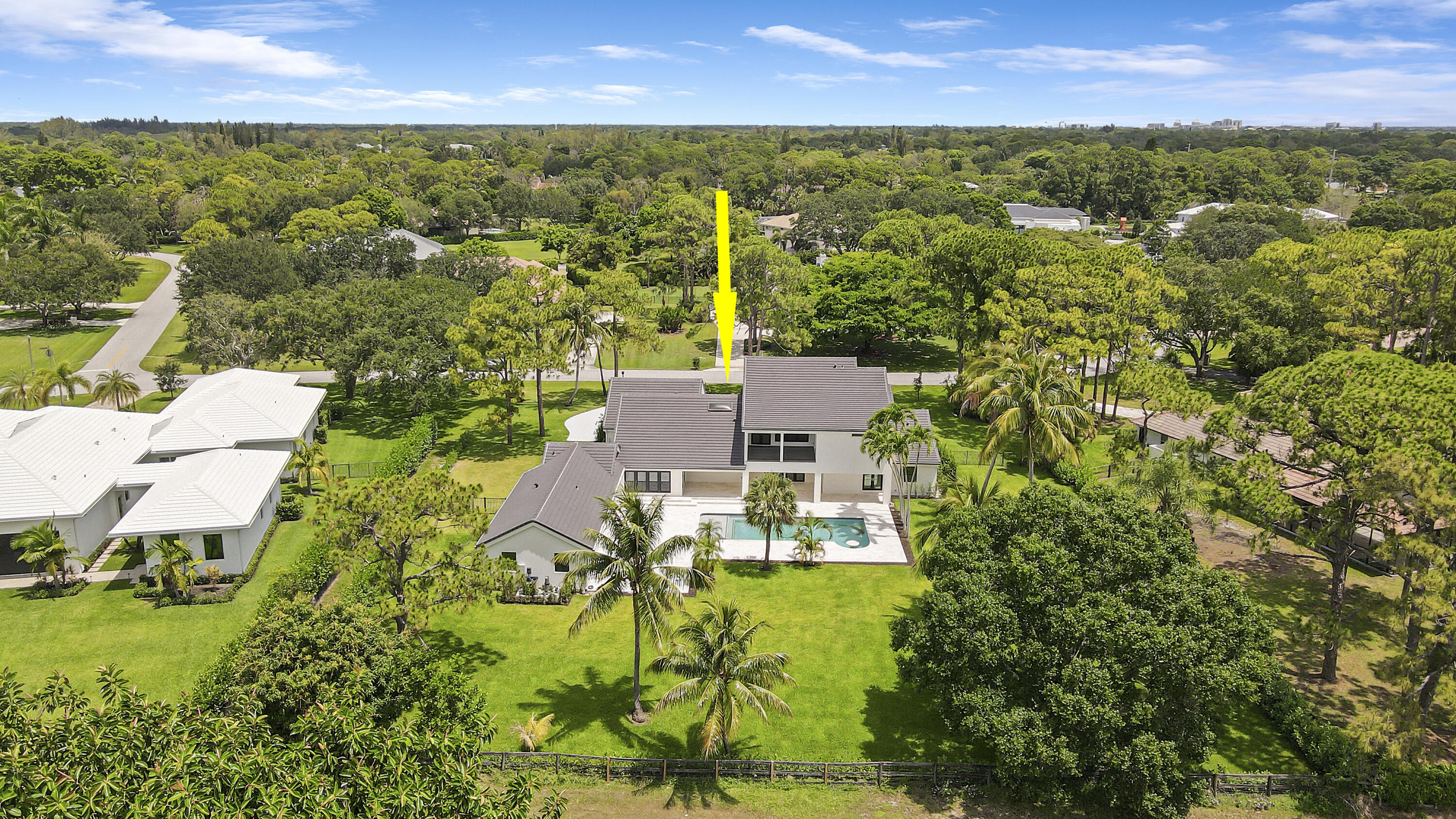 5196 Desert Vixen Road