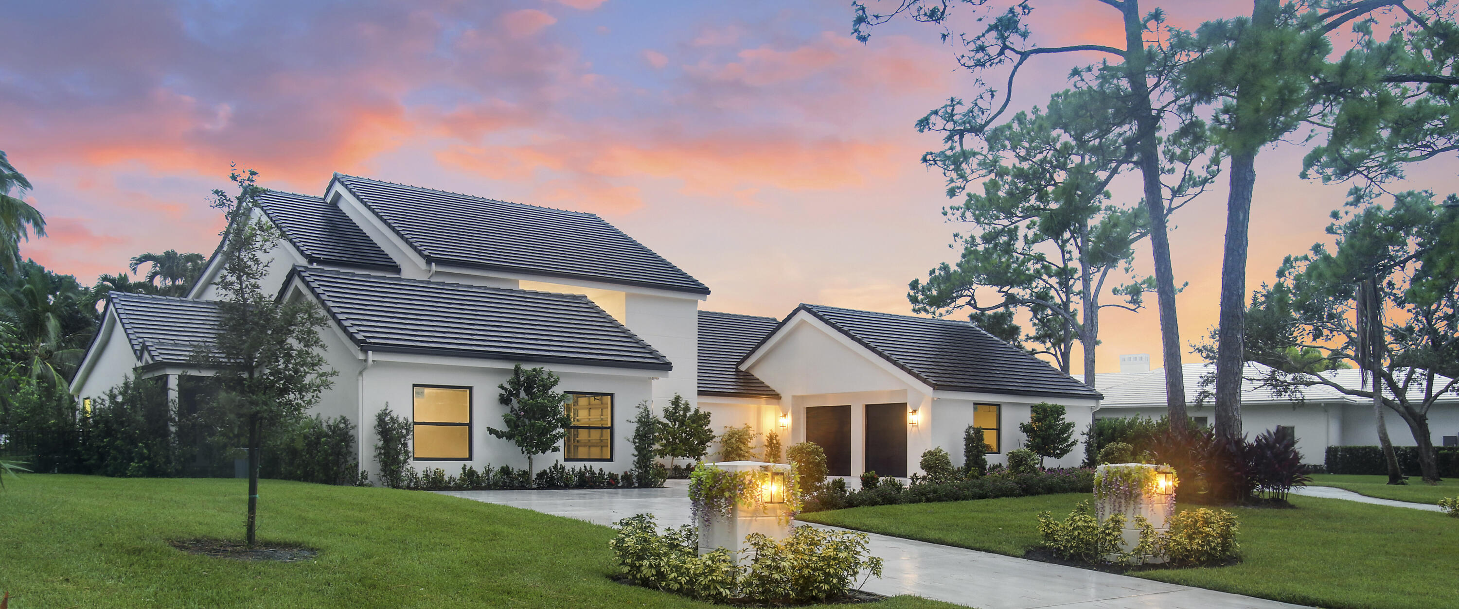 5196 Desert Vixen Road