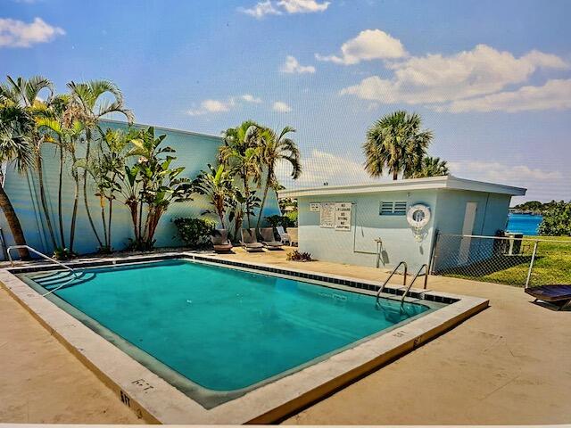 725 Hummingbird Way 208