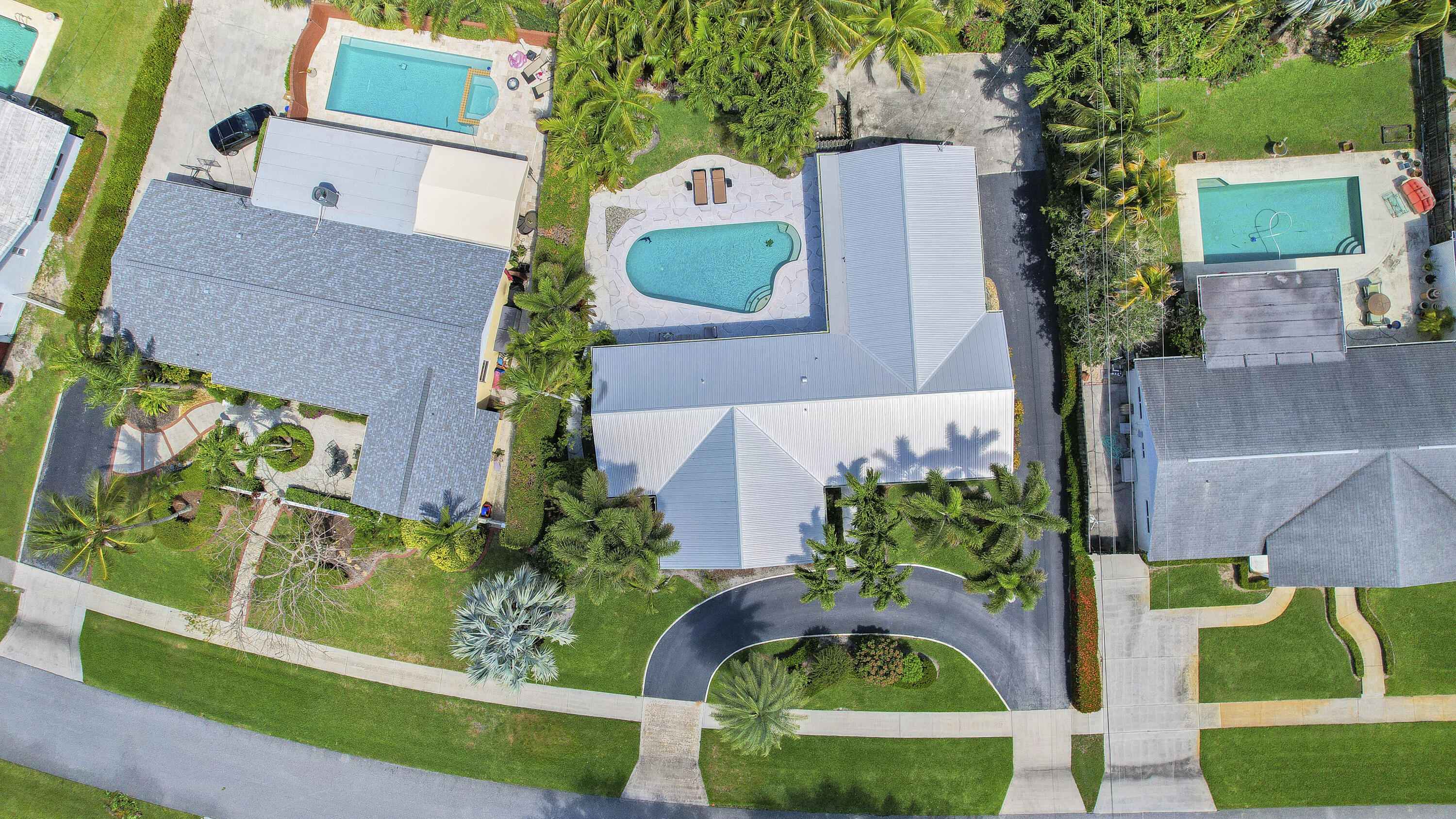 407 Privateer Road