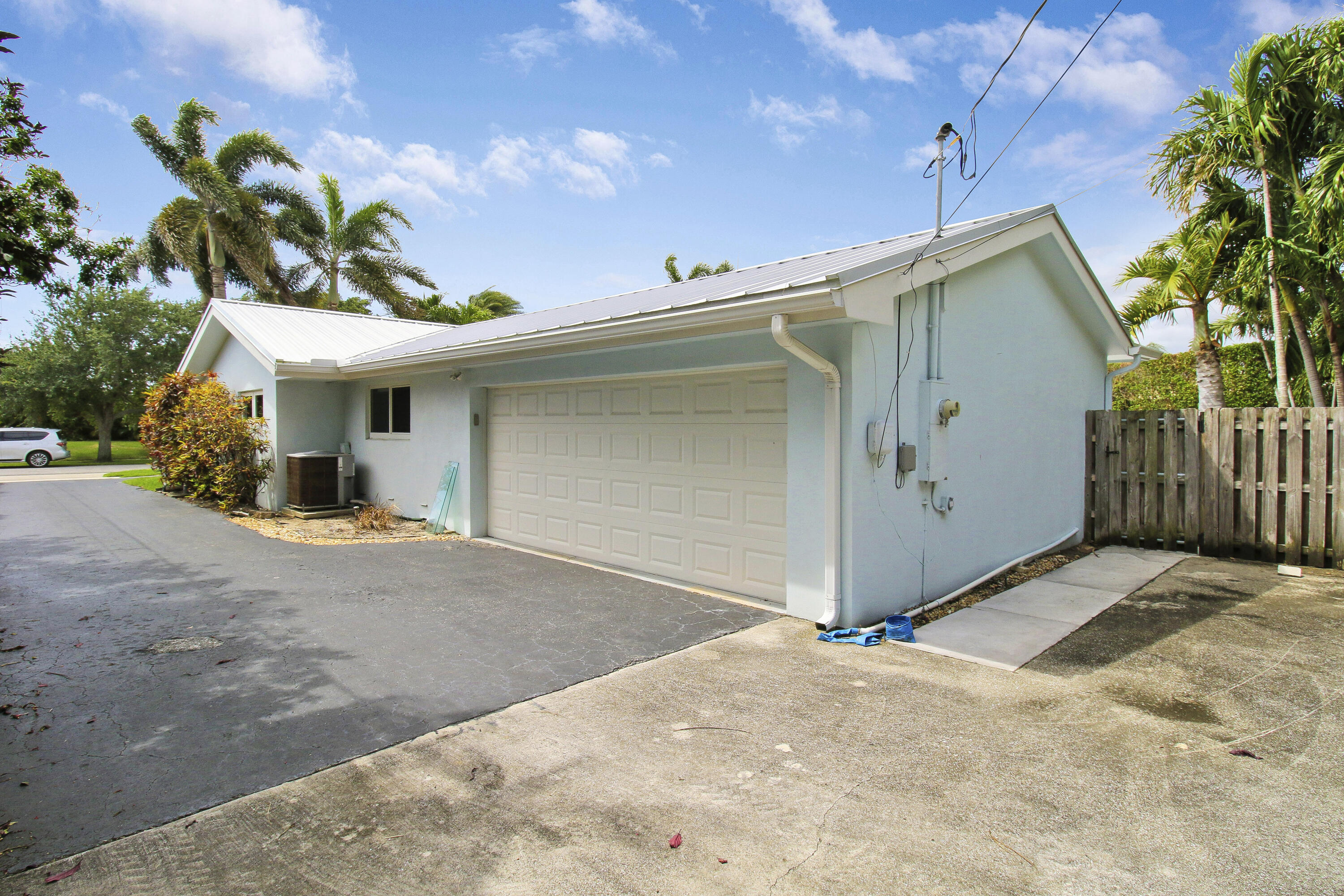 407 Privateer Road