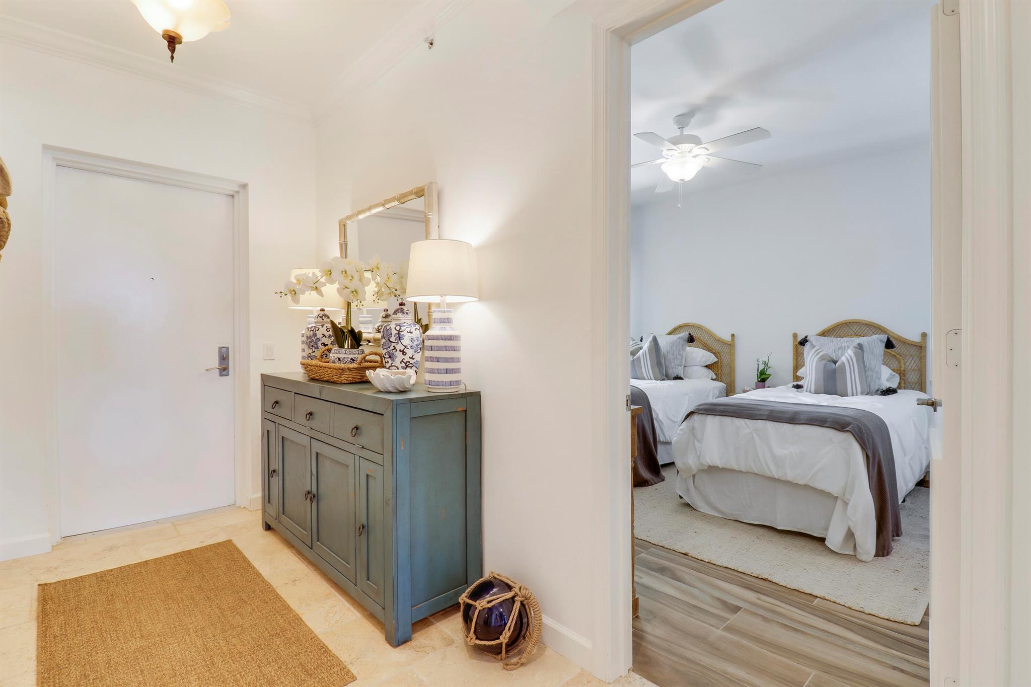2640 Lake Shore Drive 1508