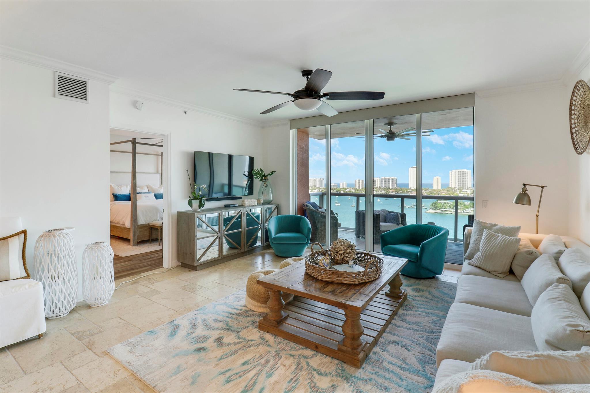2640 Lake Shore Drive 1508