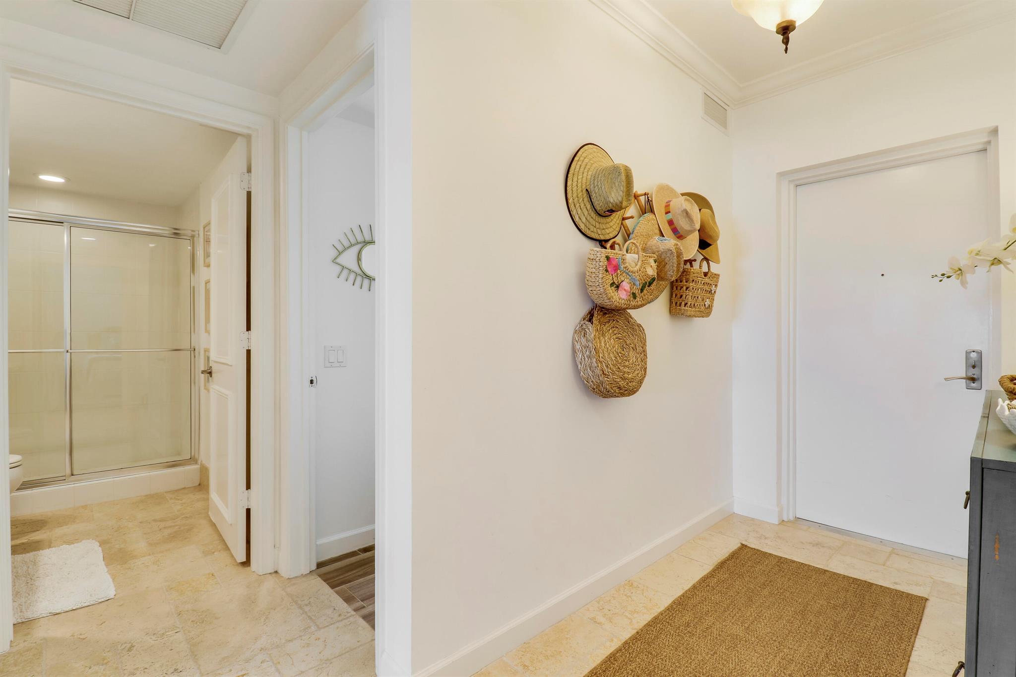 2640 Lake Shore Drive 1508