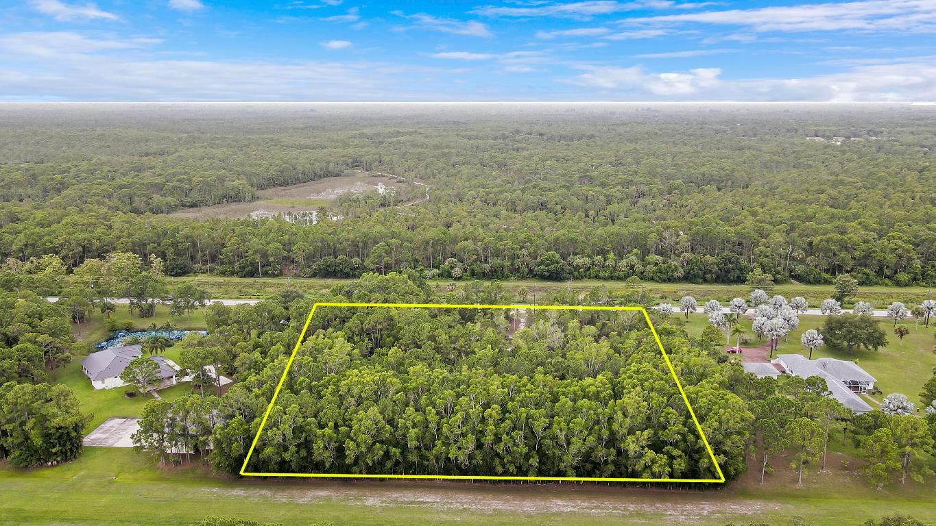 2561 SE Tailwinds Road