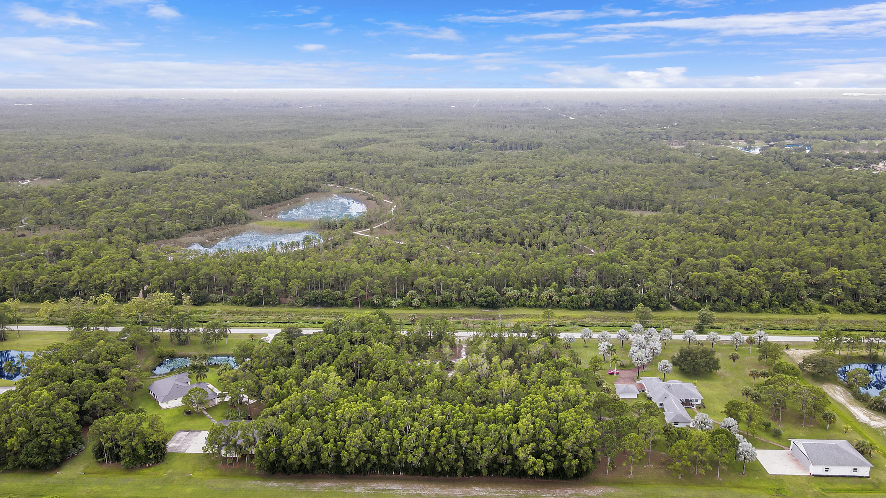 2561 SE Tailwinds Road