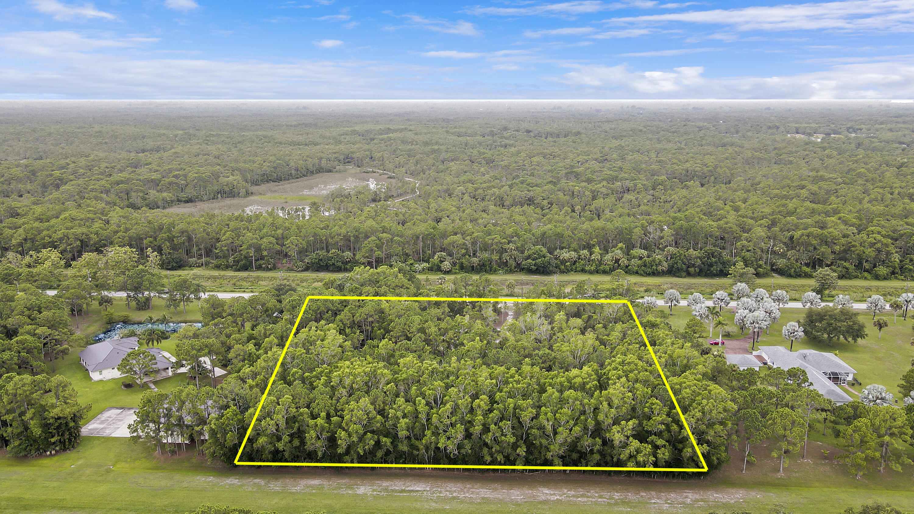 2561 SE Tailwinds Road