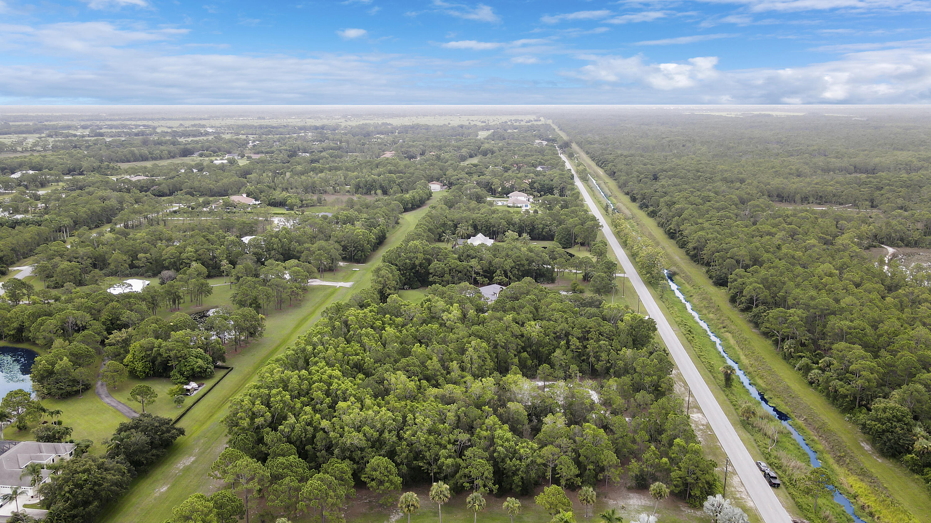 2561 SE Tailwinds Road