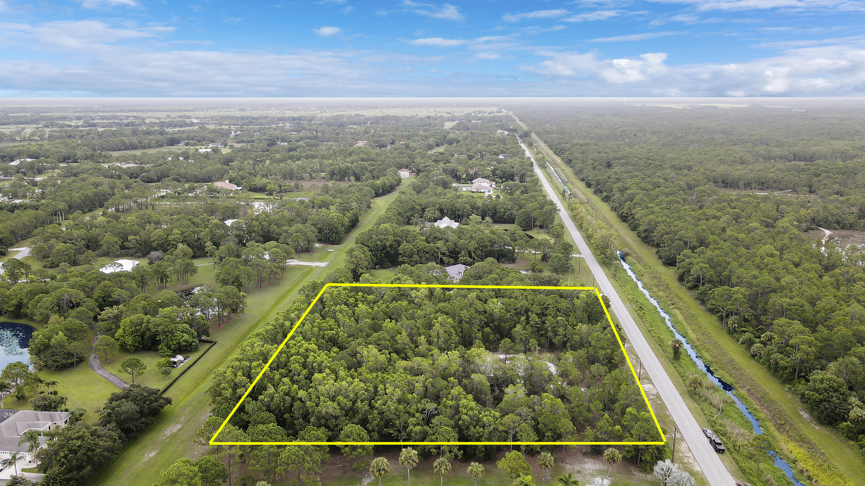 2561 SE Tailwinds Road