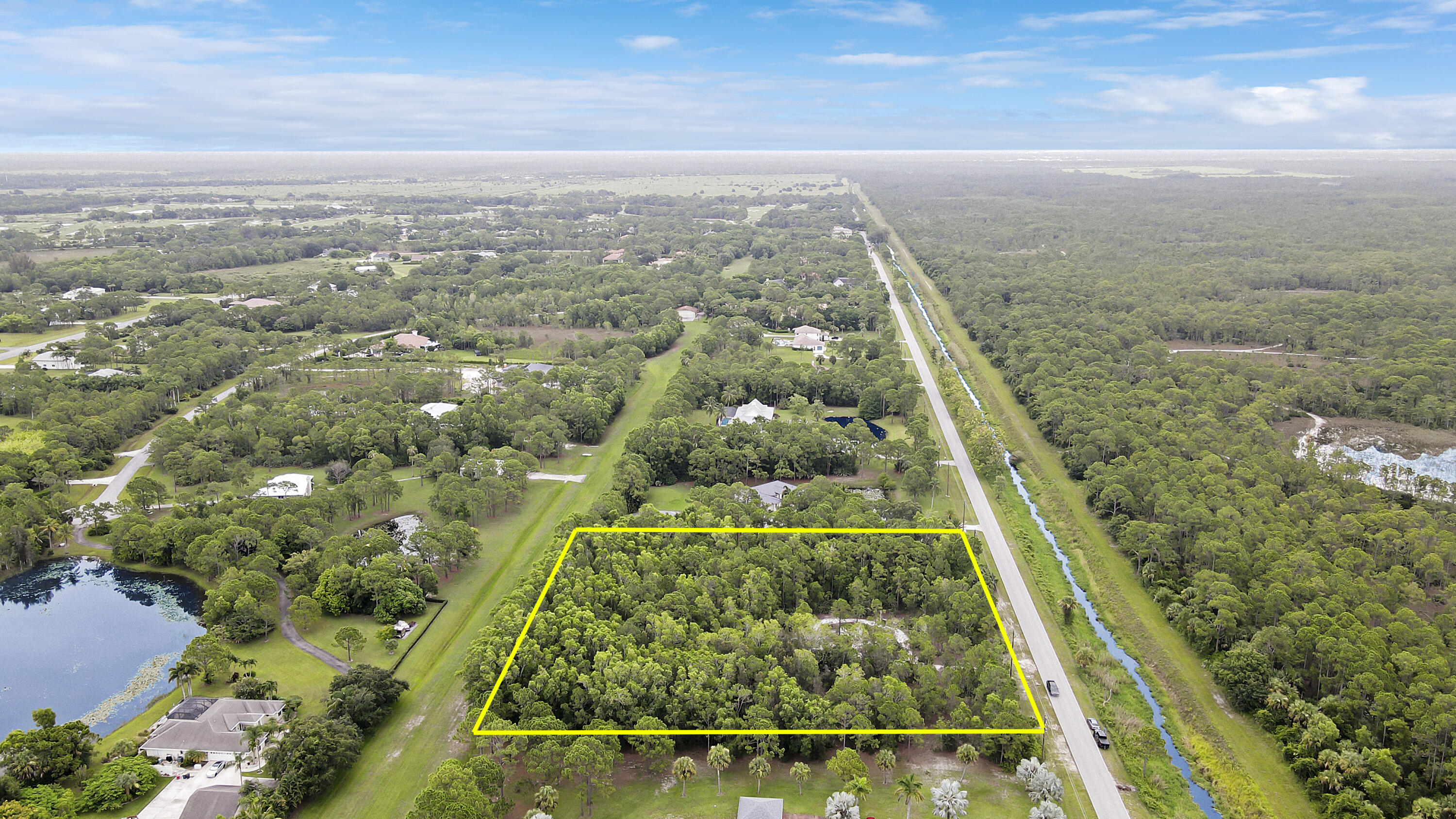 2561 SE Tailwinds Road