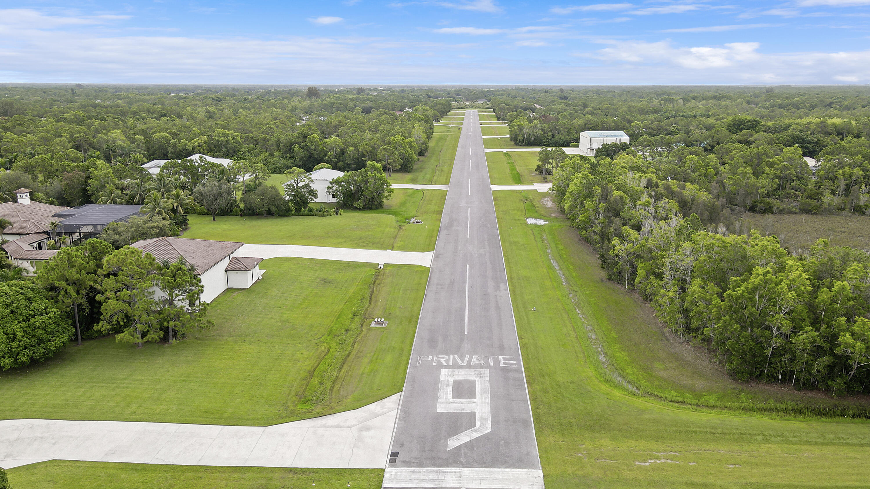 2561 SE Tailwinds Road