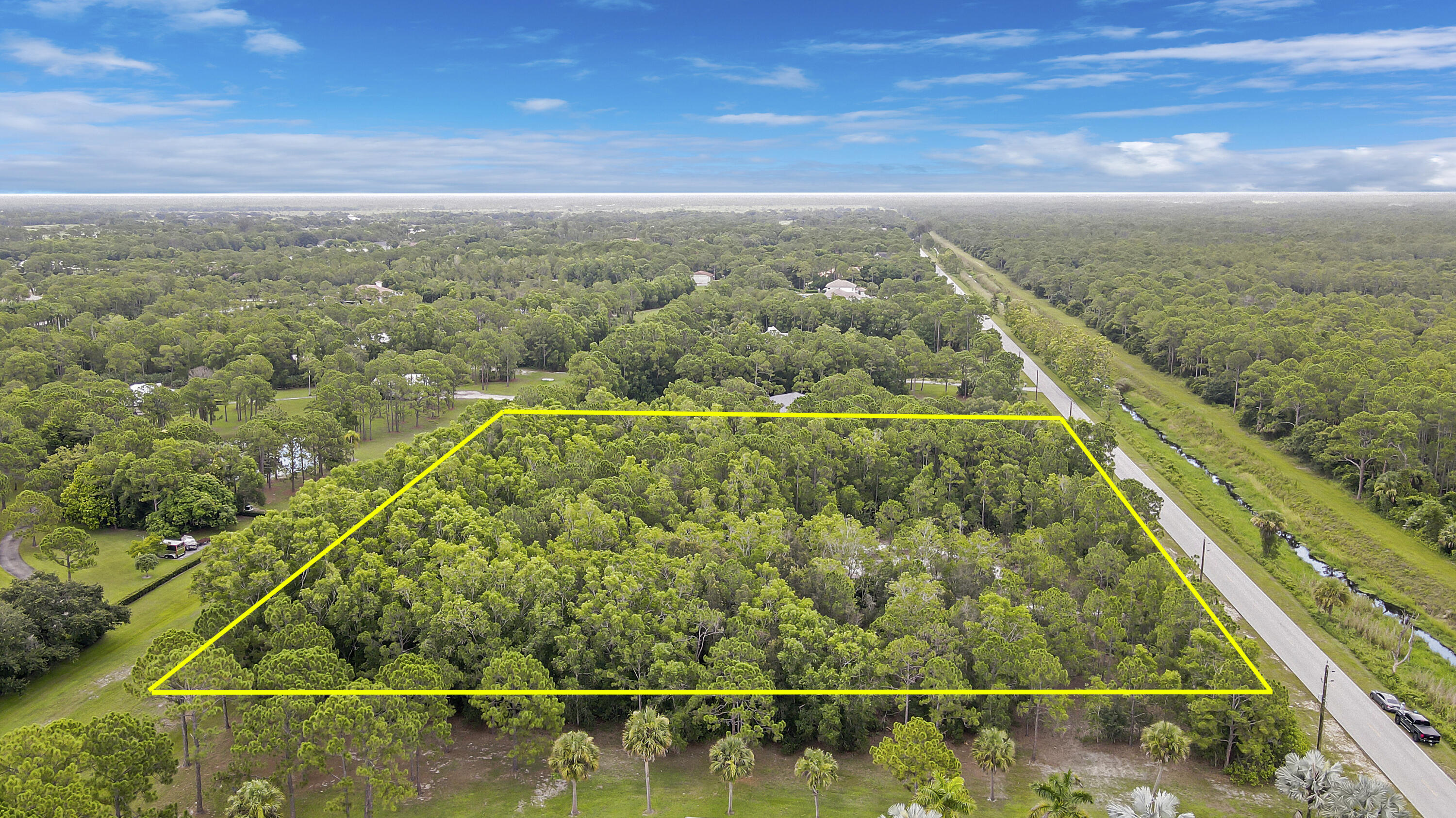 2561 SE Tailwinds Road