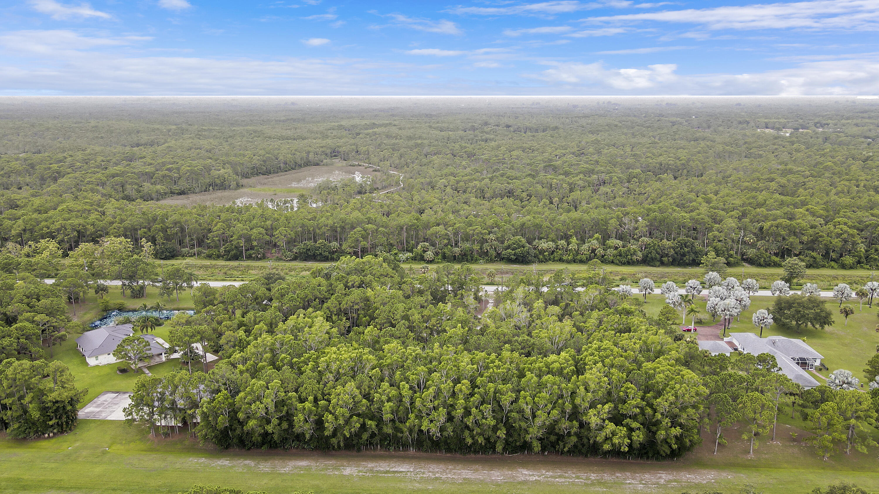 2561 SE Tailwinds Road