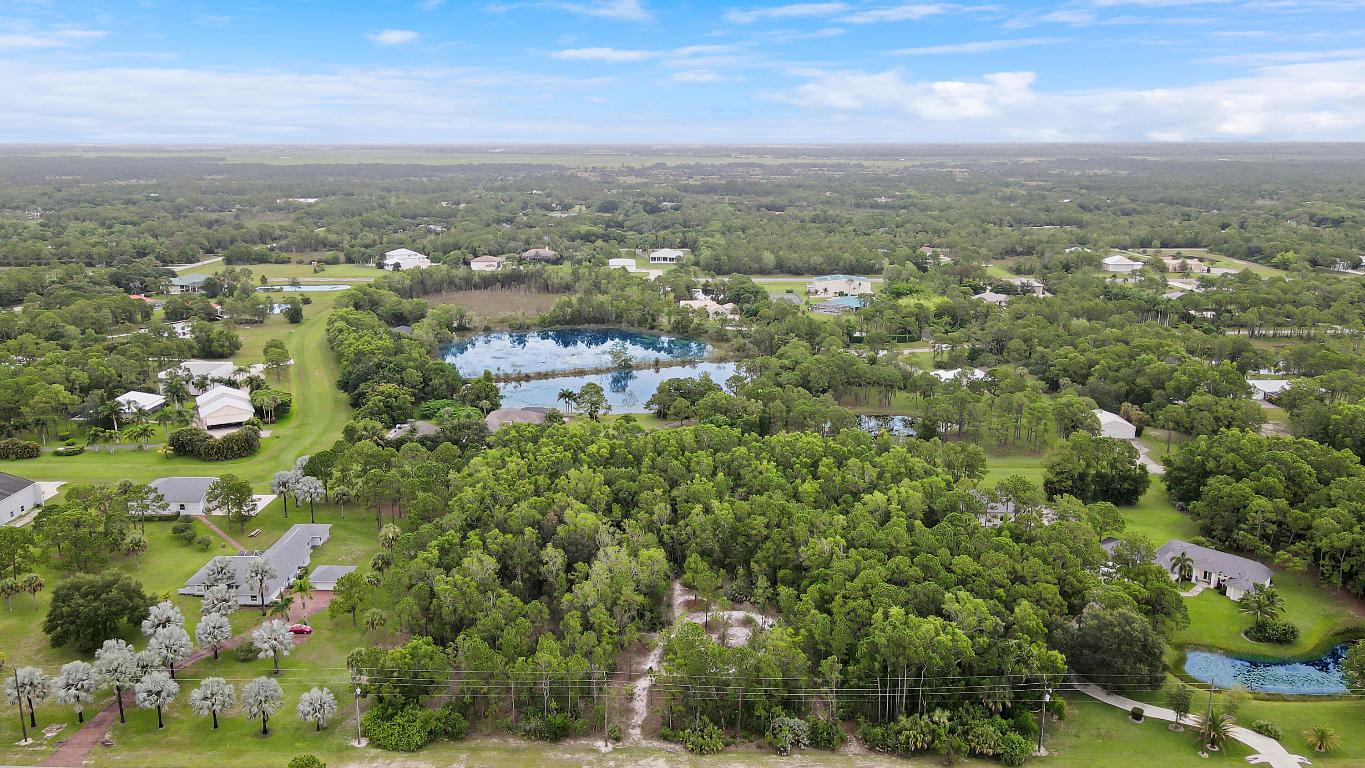 2561 SE Tailwinds Road