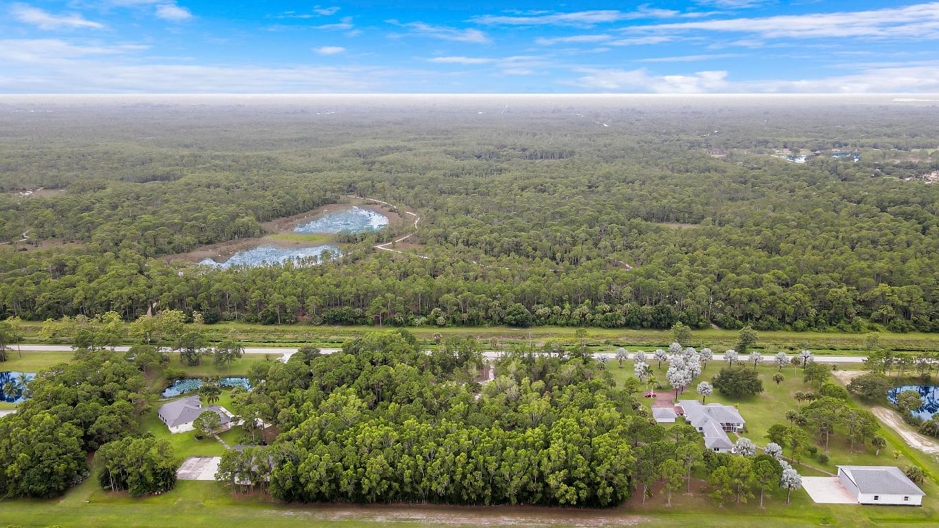 2561 SE Tailwinds Road