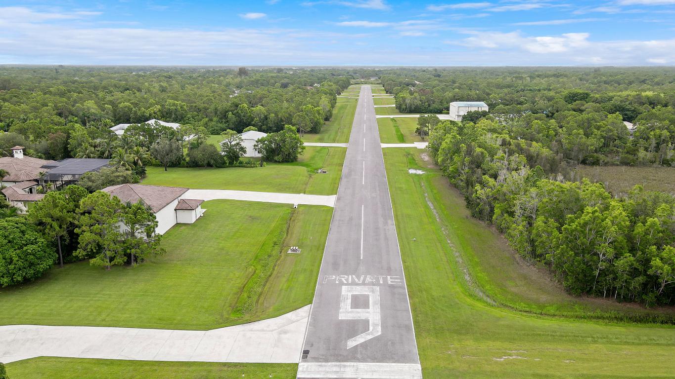 2561 SE Tailwinds Road