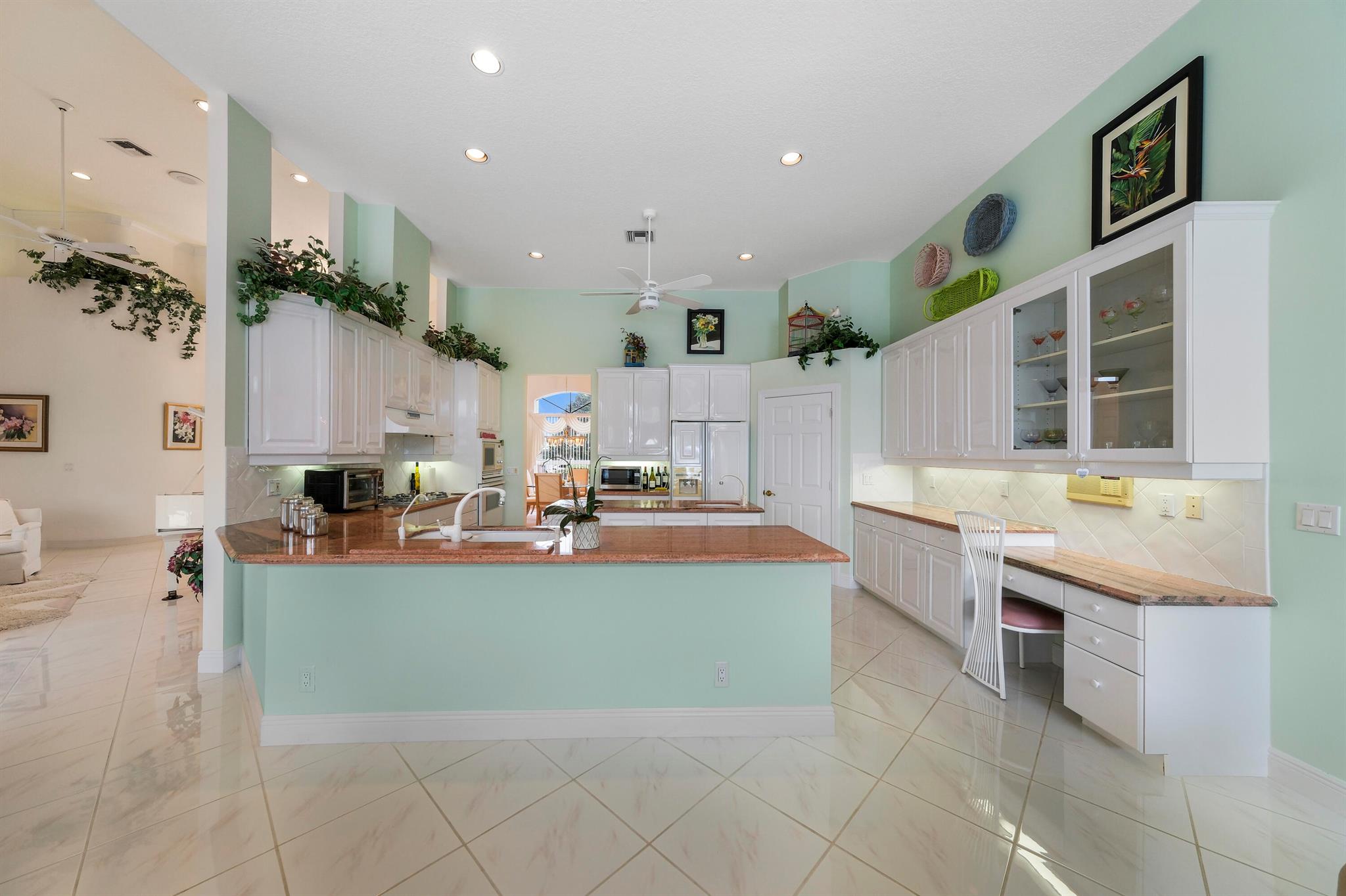 8501 SE Royal Street