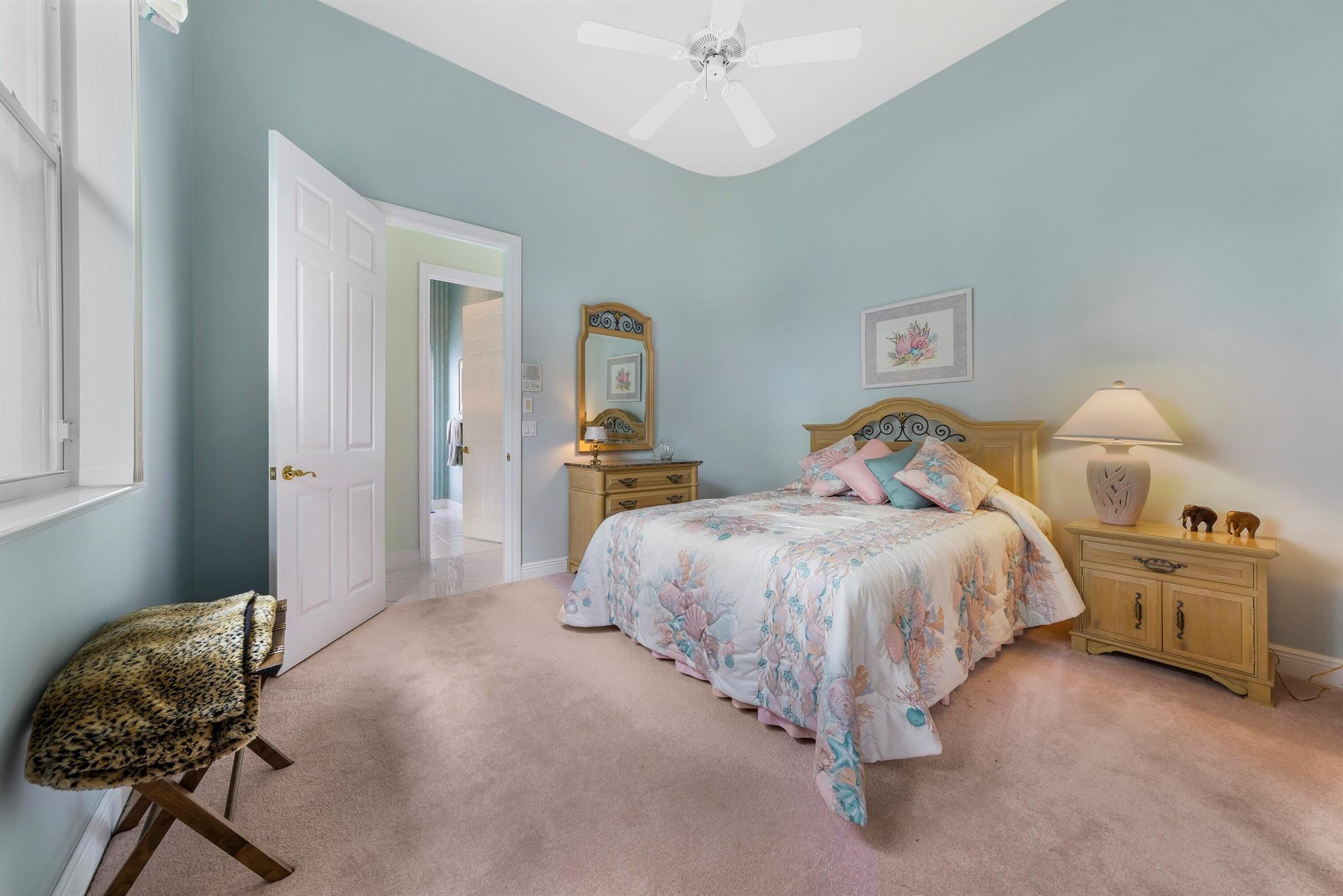 8501 SE Royal Street