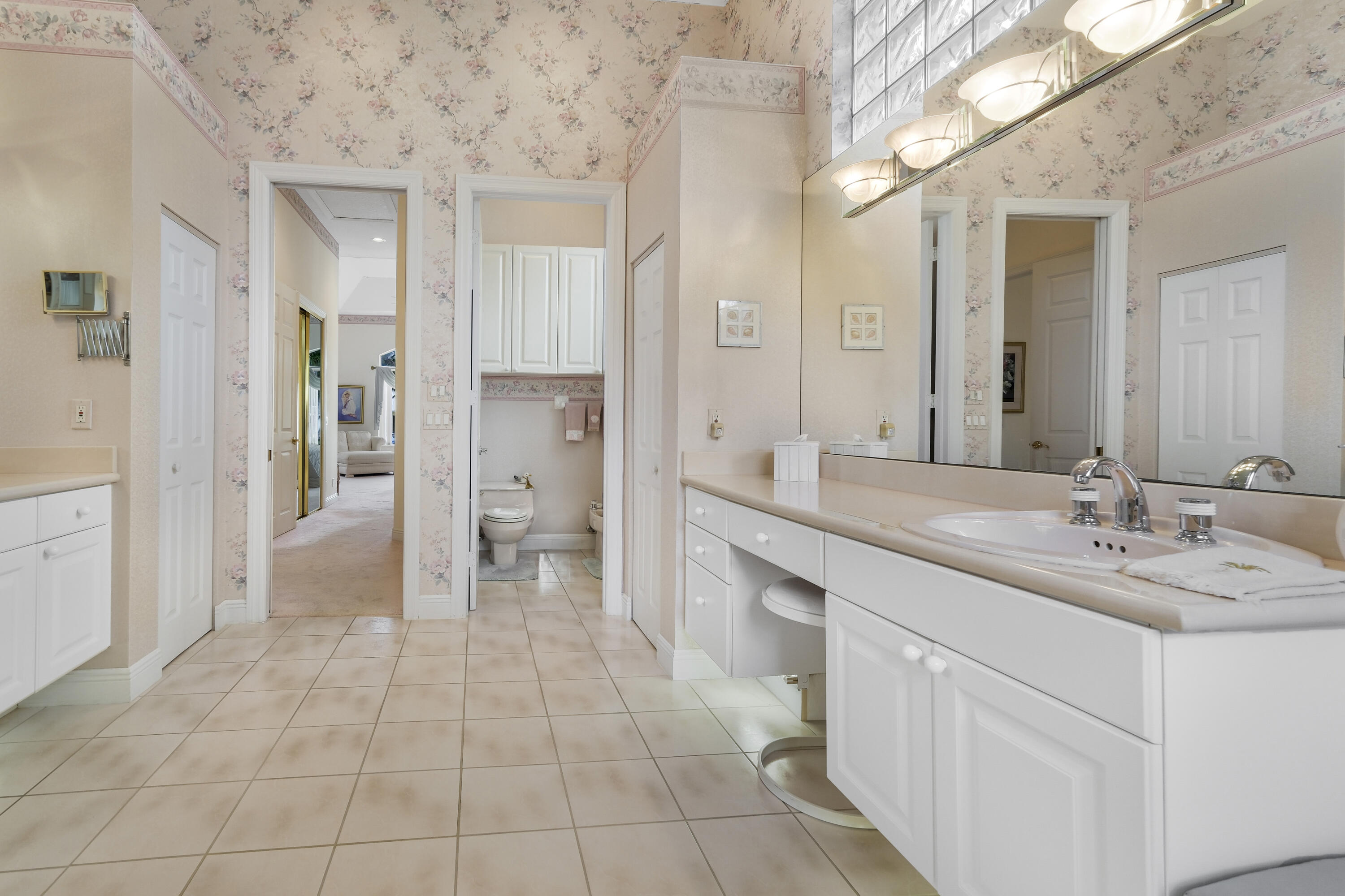 8501 SE Royal Street