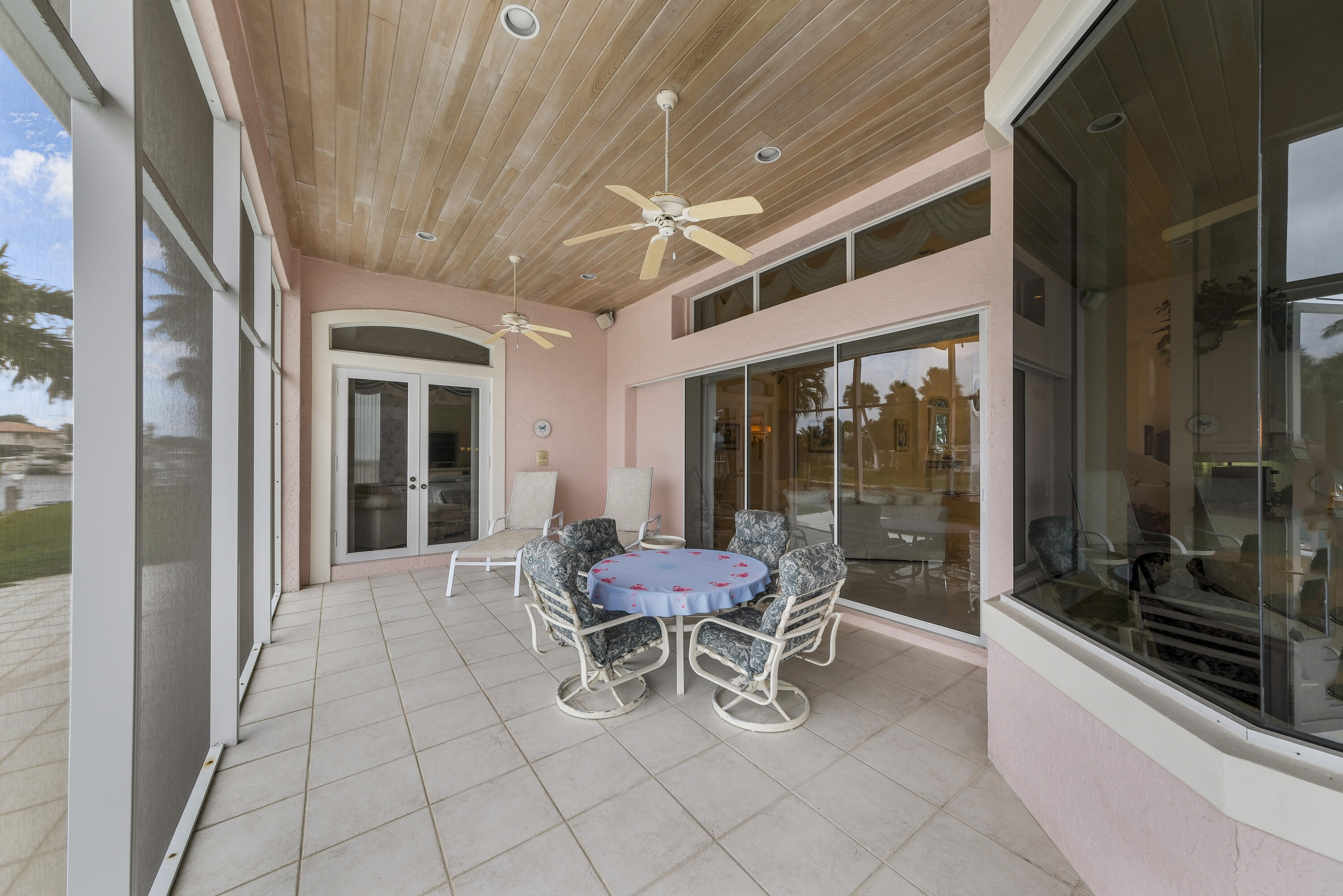 8501 SE Royal Street