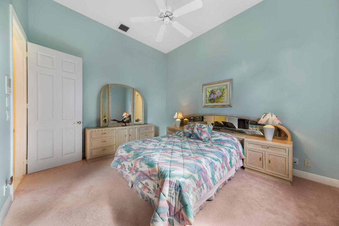 8501 SE Royal Street