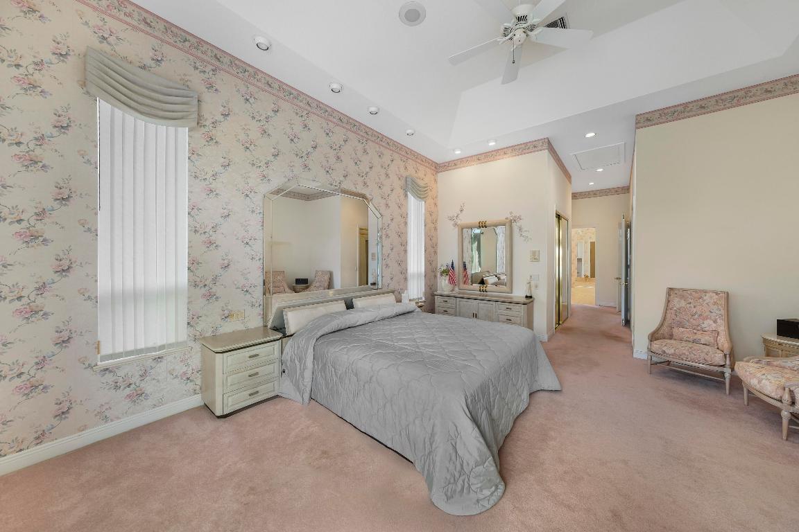 8501 SE Royal Street