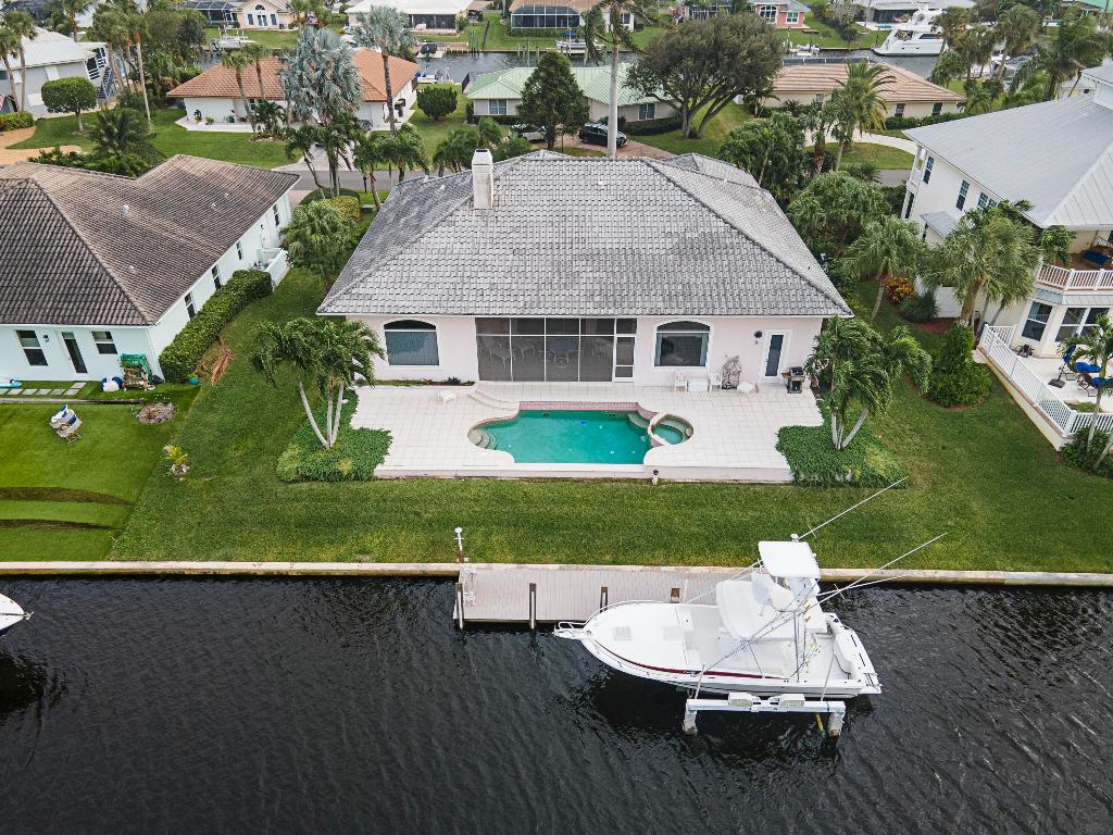 8501 SE Royal Street