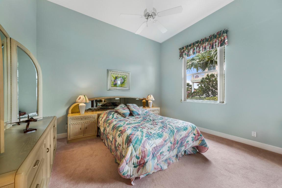 8501 SE Royal Street