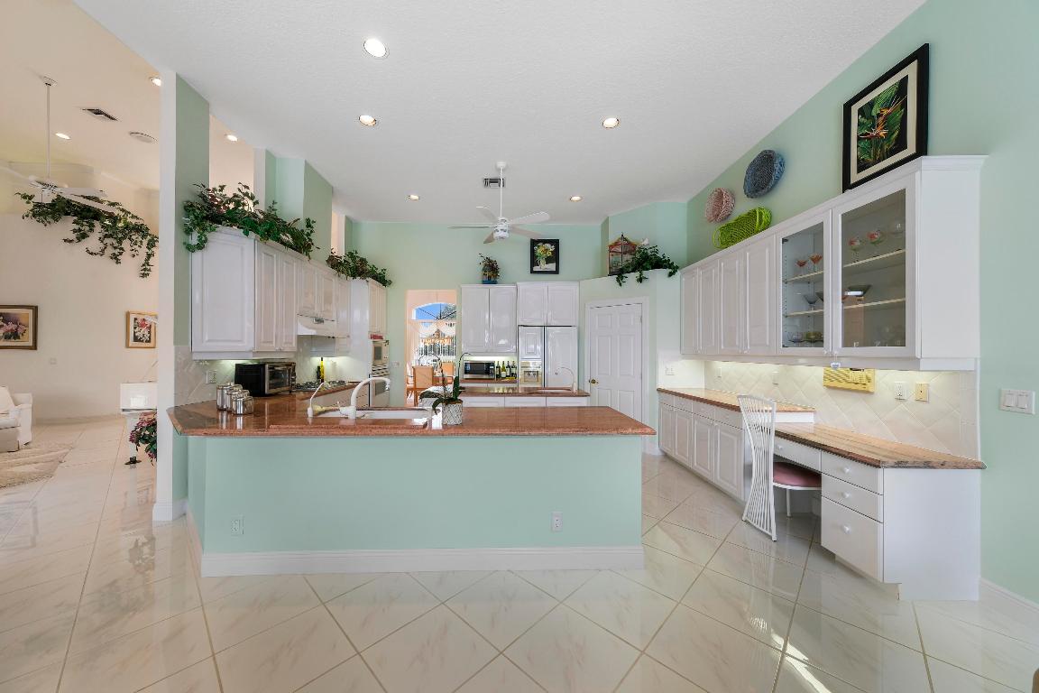 8501 SE Royal Street