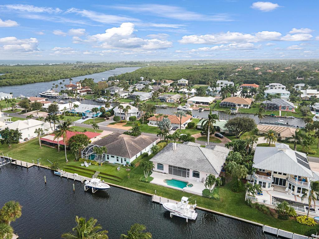 8501 SE Royal Street