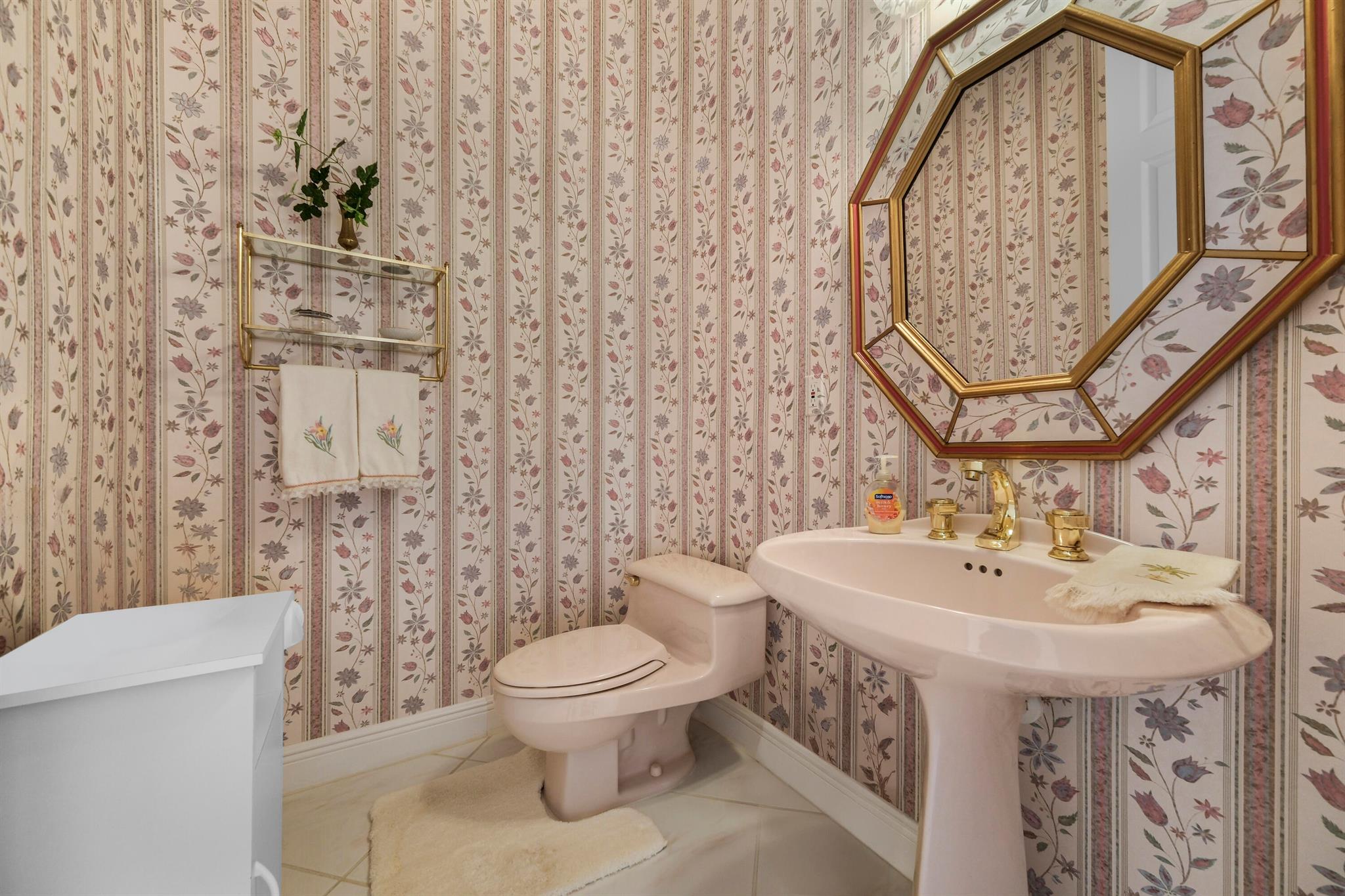 8501 SE Royal Street