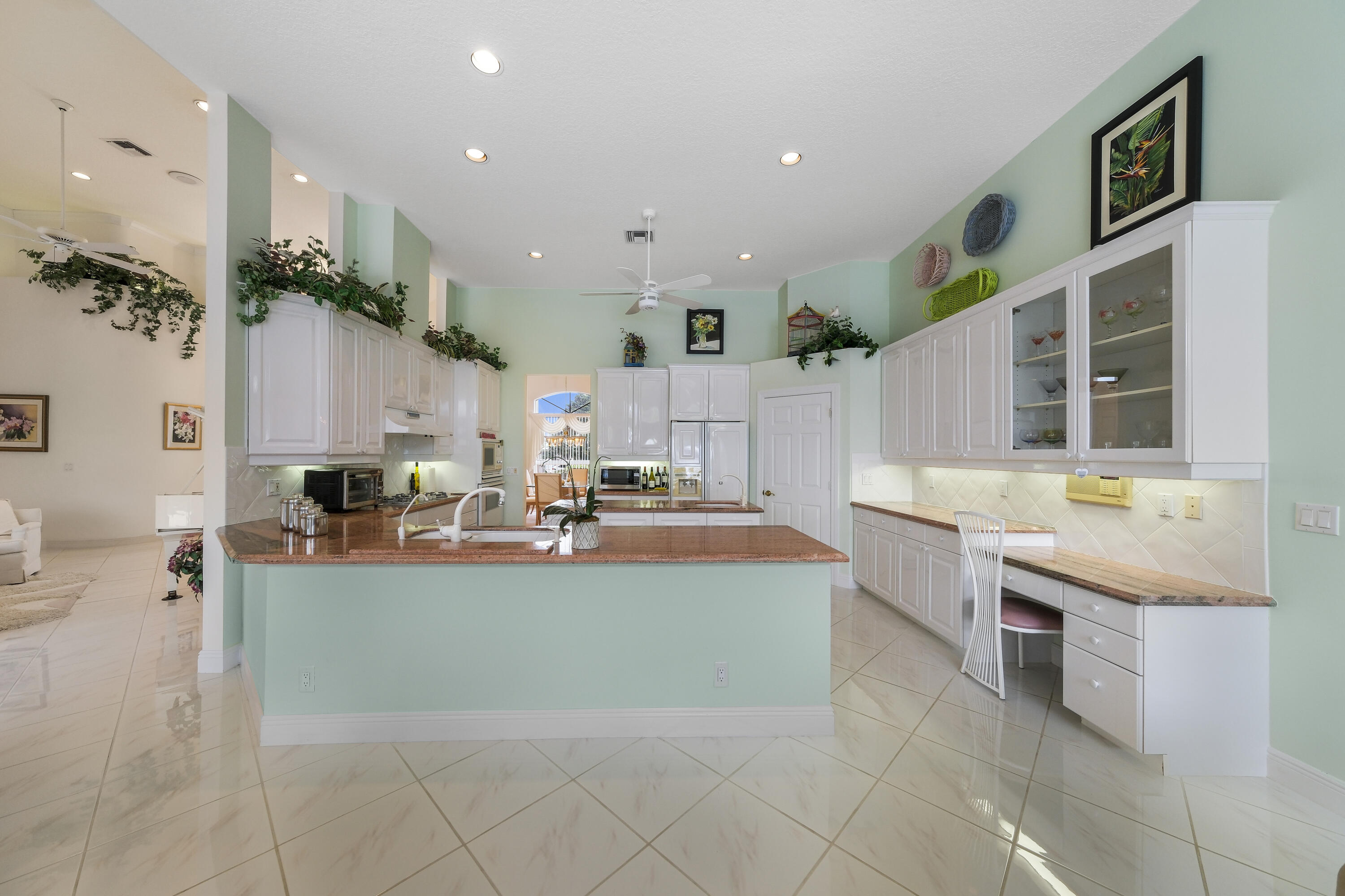 8501 SE Royal Street