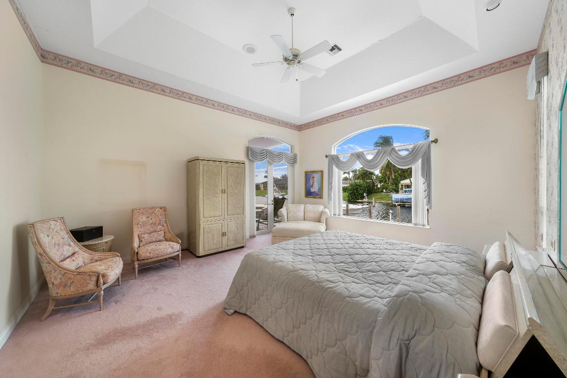 8501 SE Royal Street