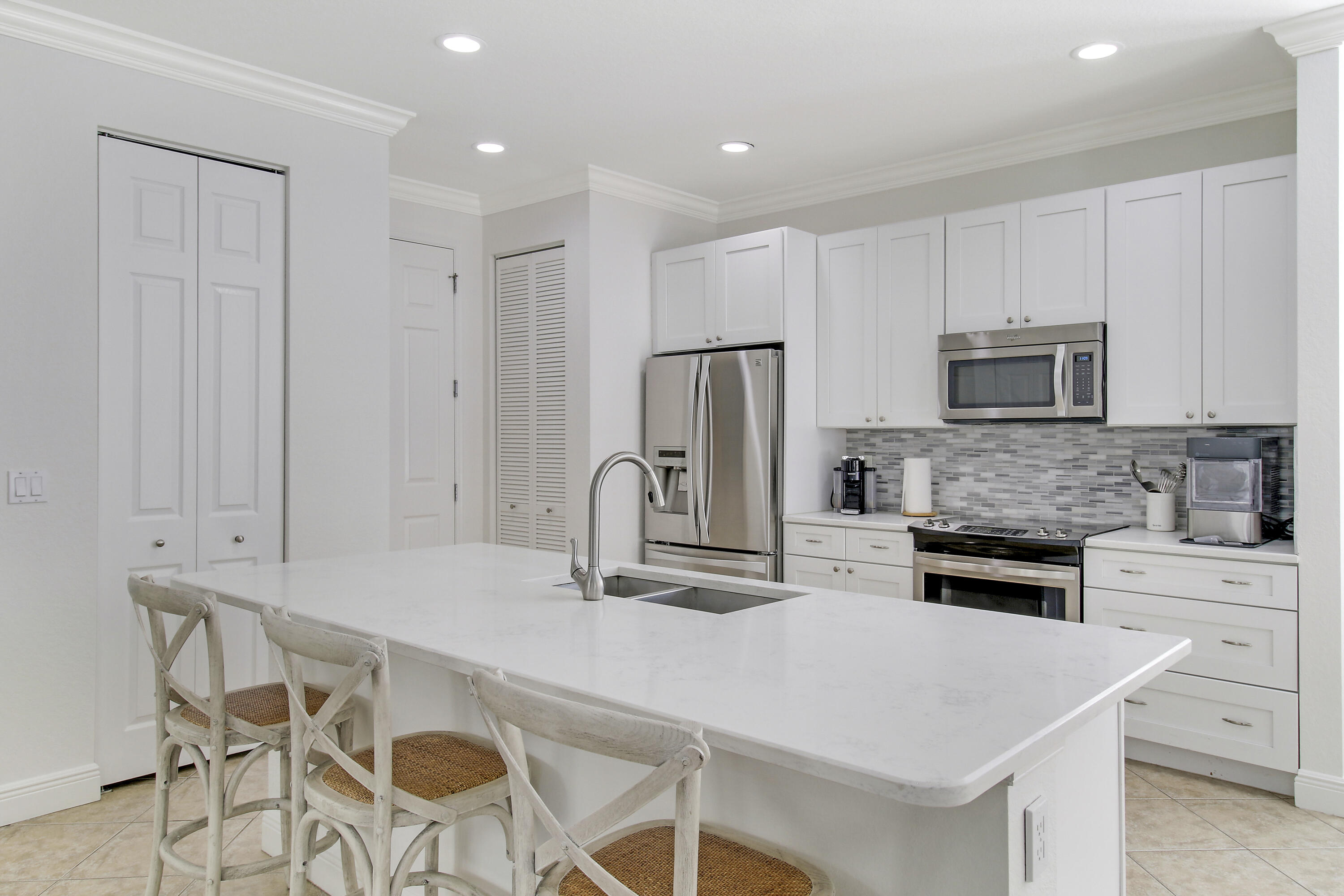 136 Ashford Avenue