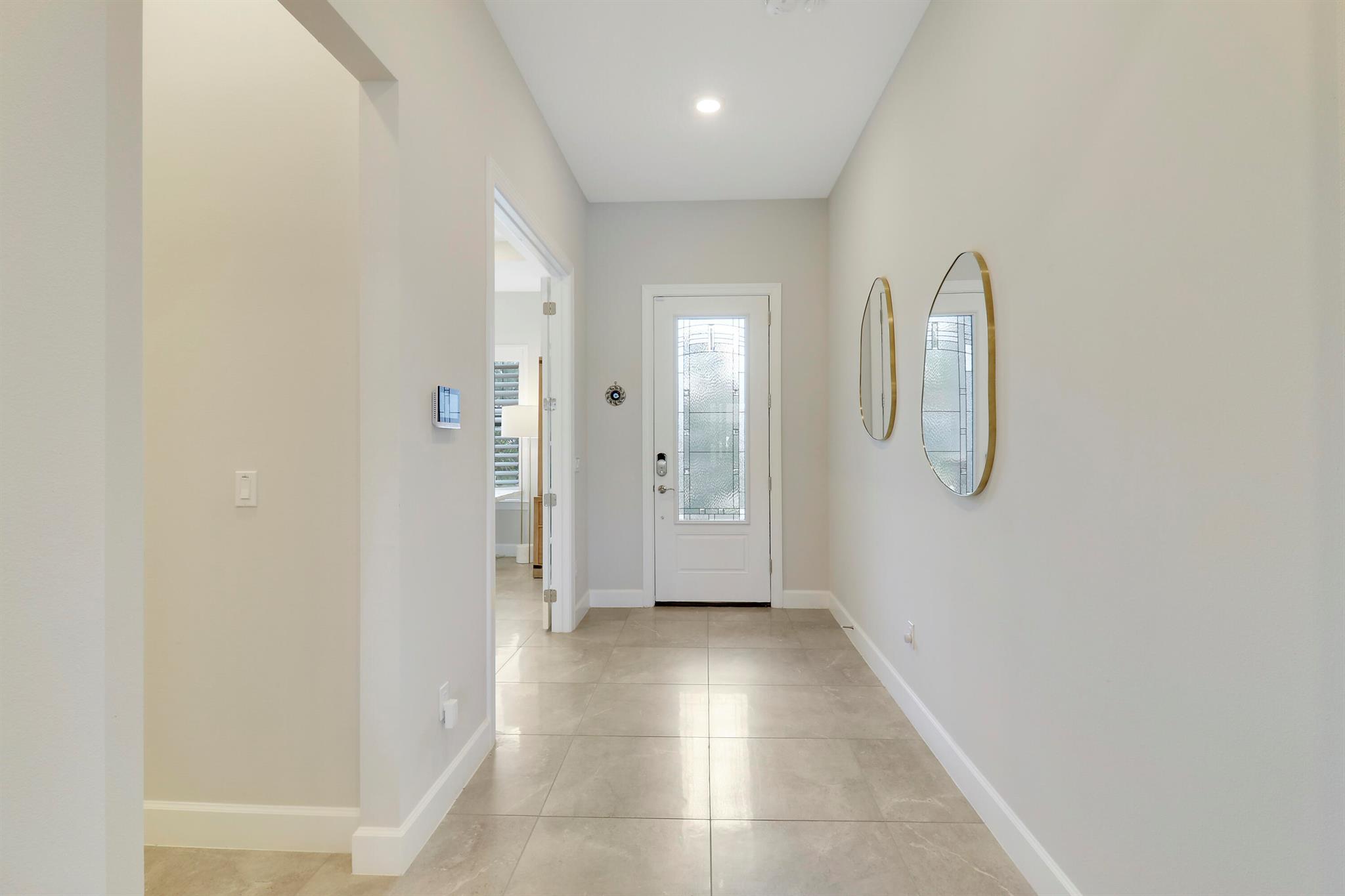 595 SE Villandry Way